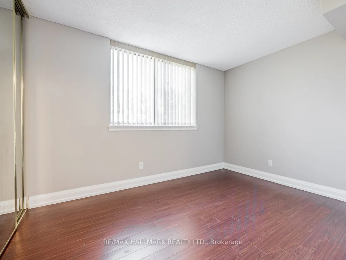 1665 Victoria Park Avenue #706