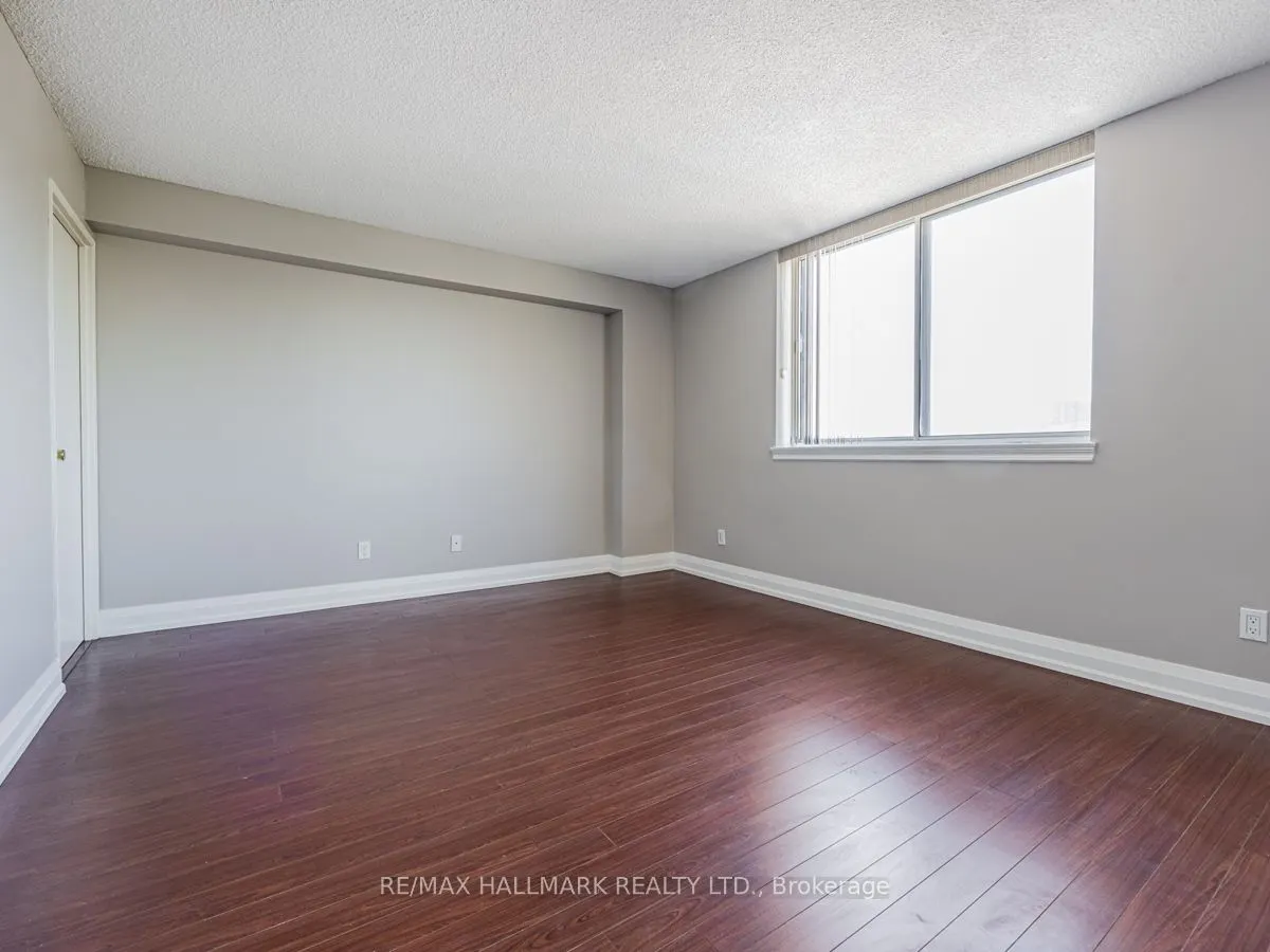 1665 Victoria Park Avenue #706
