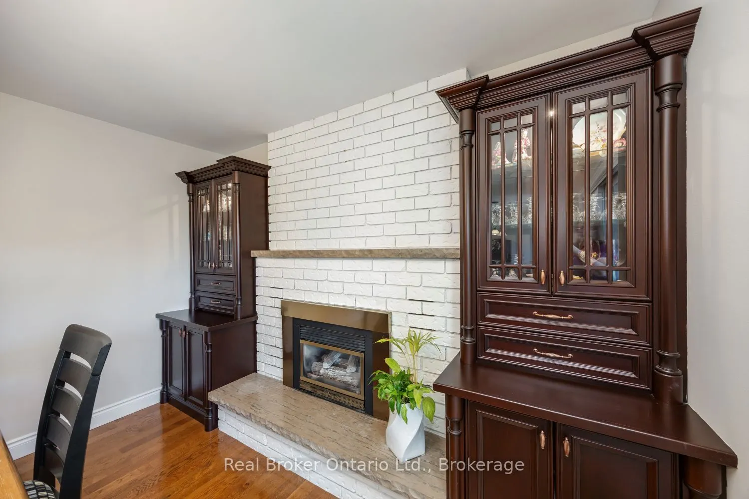 550 Crimson Court