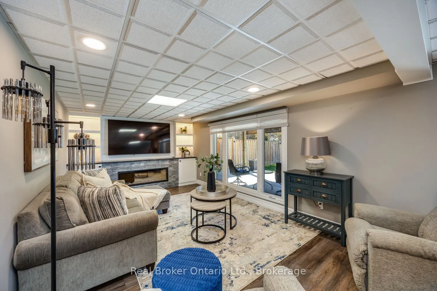 550 Crimson Court