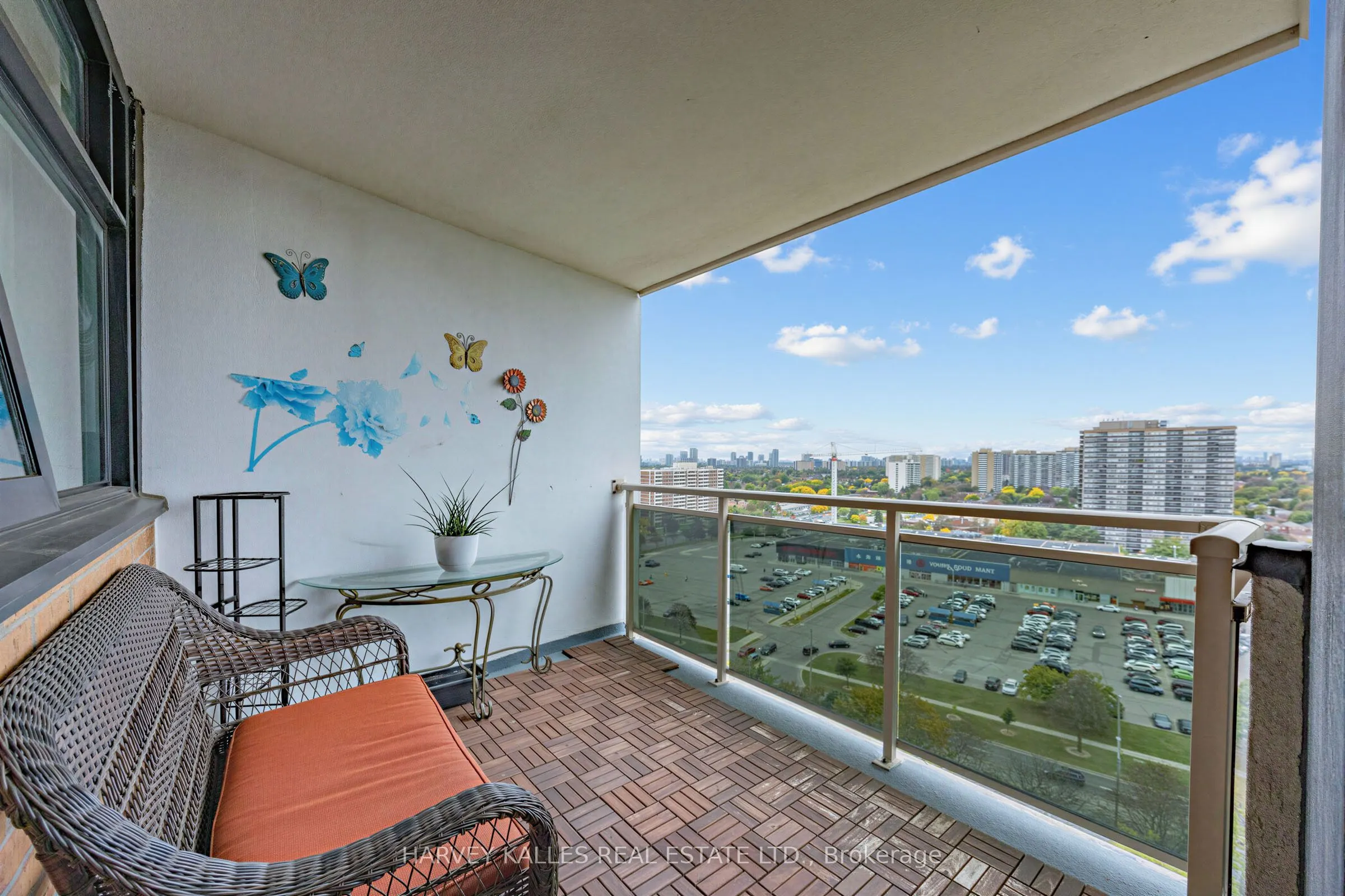 100 Echo Point #1801