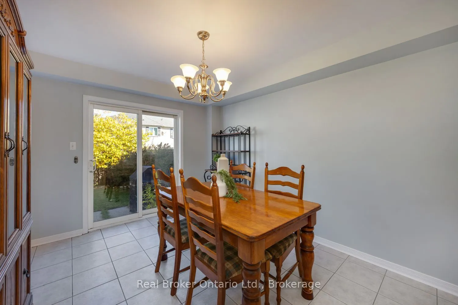 213 Hutton Place