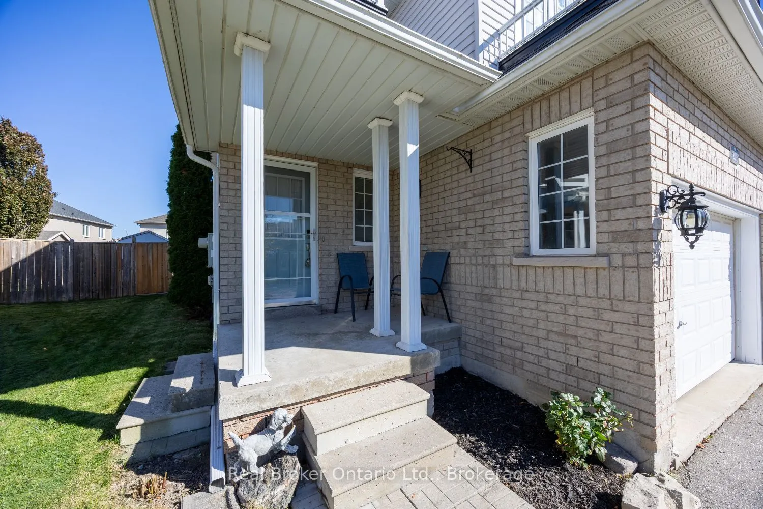 213 Hutton Place
