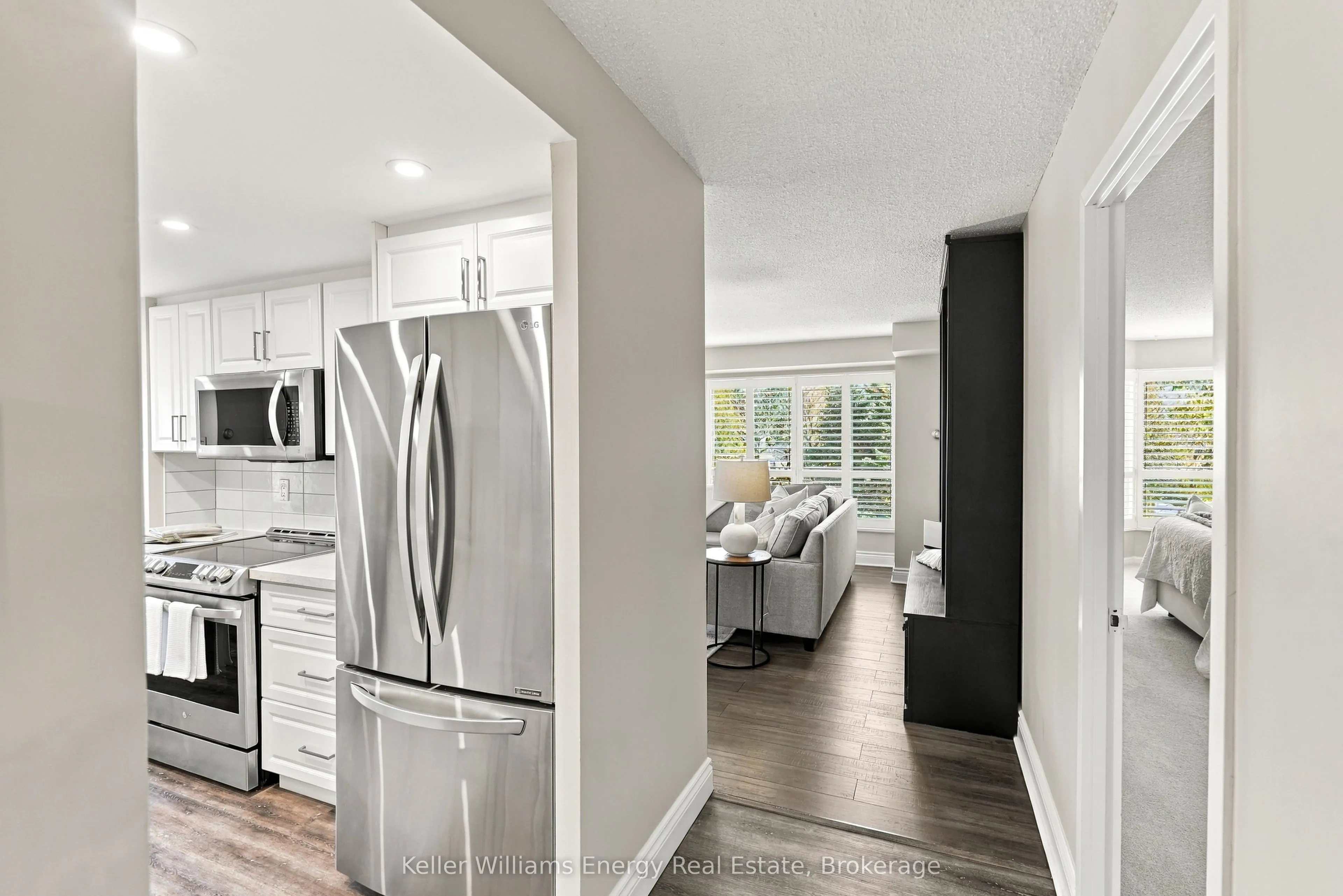 712 Rossland Road E #302