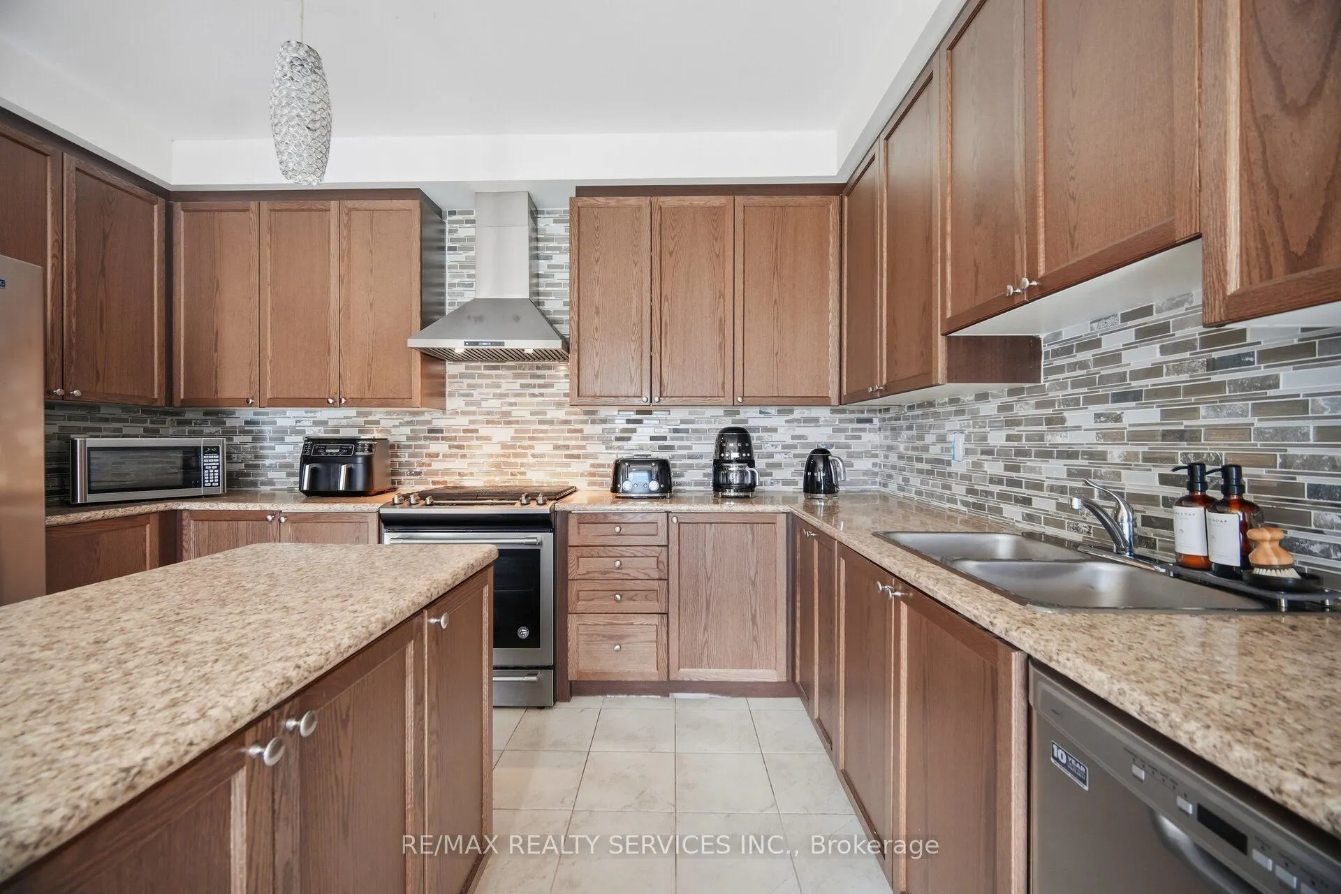 1736 Douglas Langtree Drive