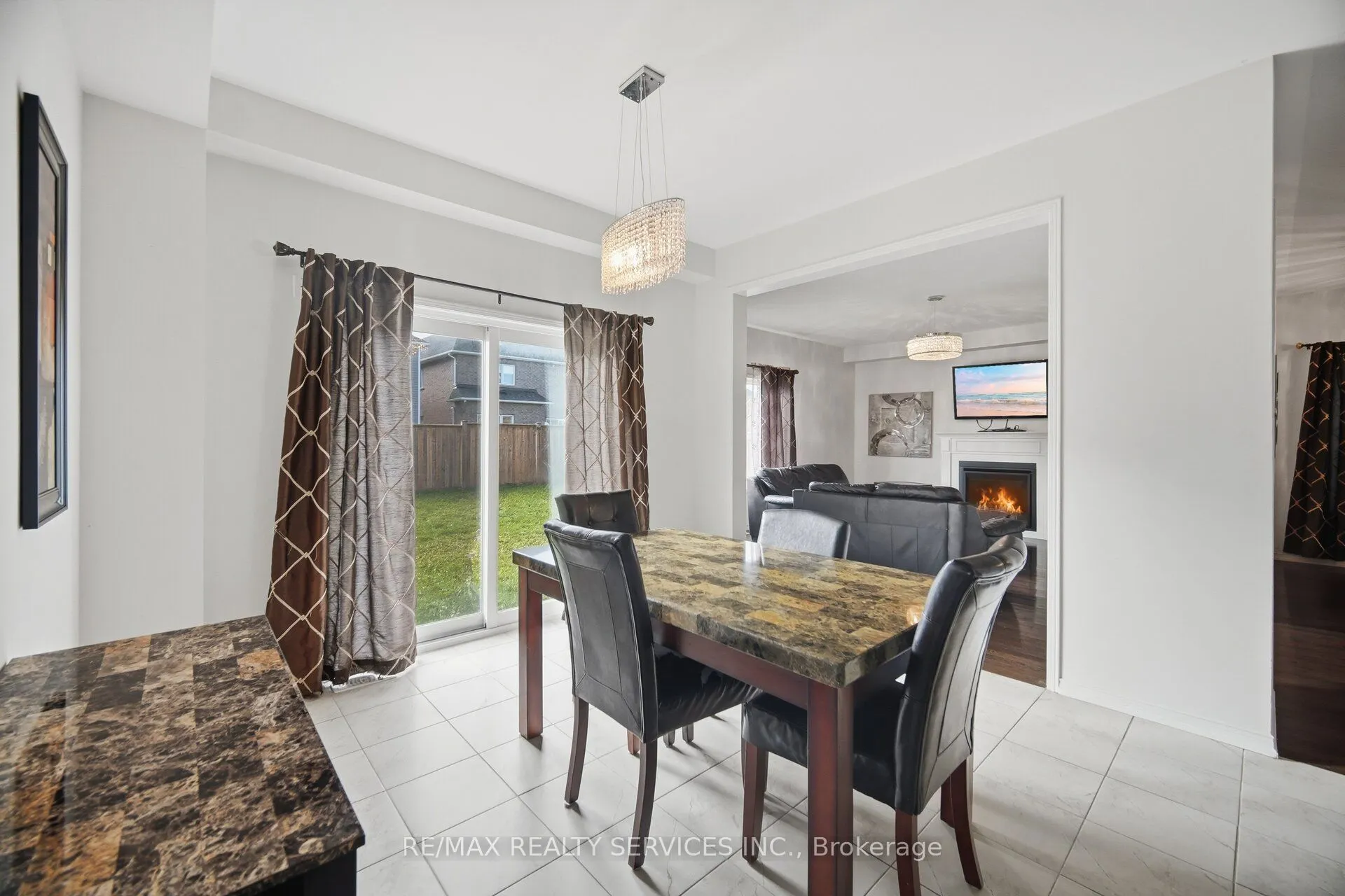 1736 Douglas Langtree Drive