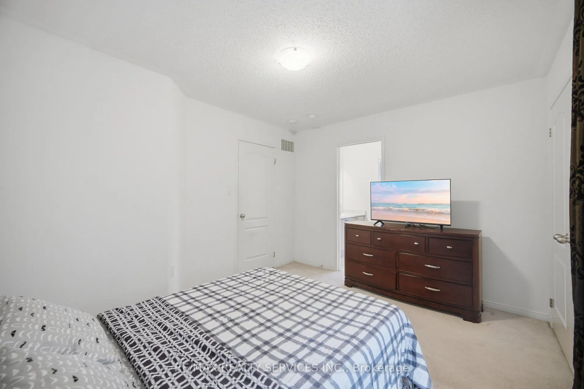 1736 Douglas Langtree Drive