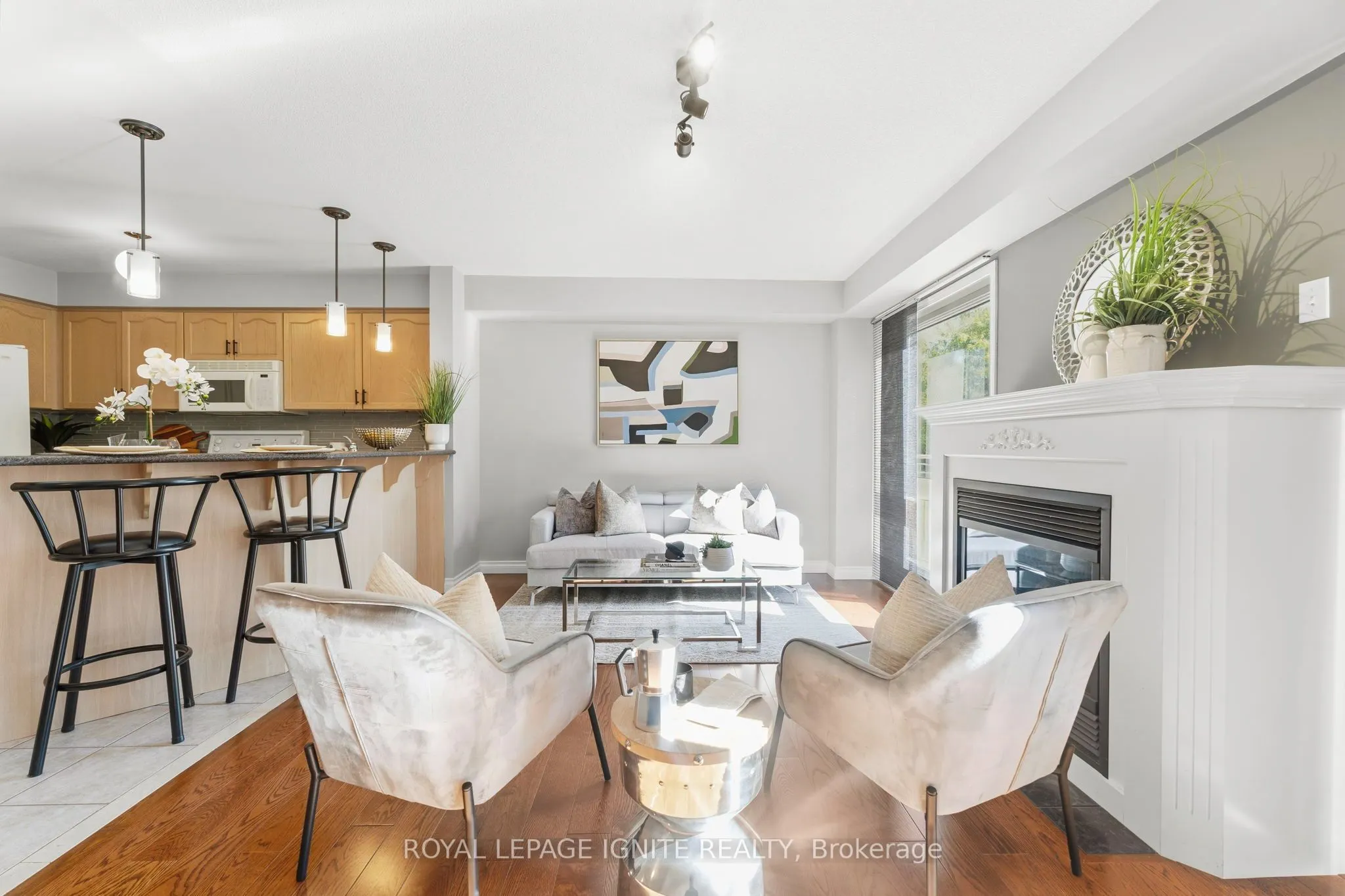 1523 Avonmore Square