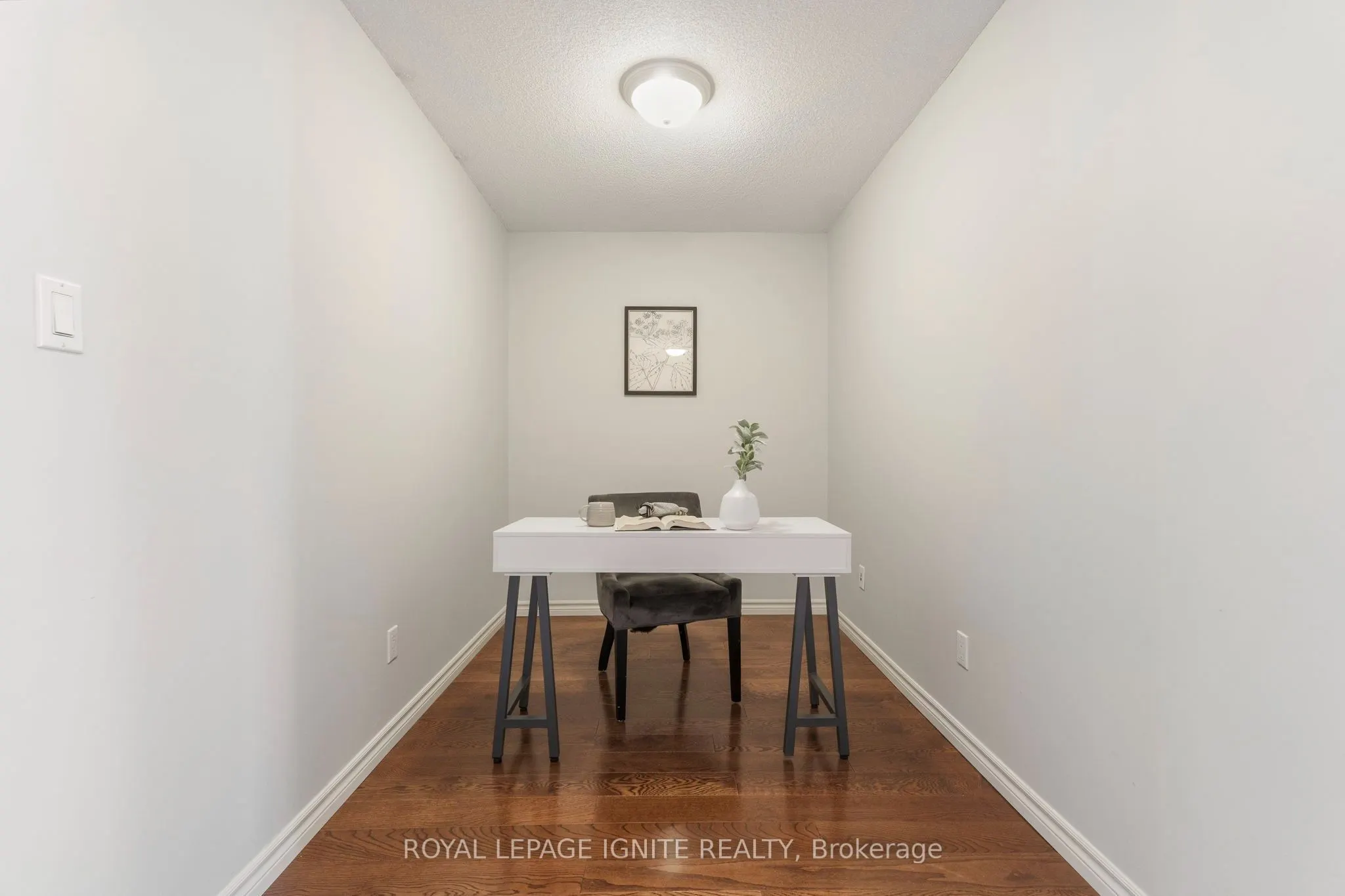 1523 Avonmore Square