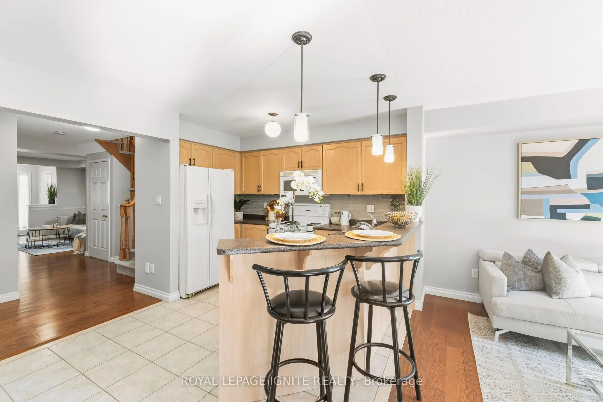 1523 Avonmore Square