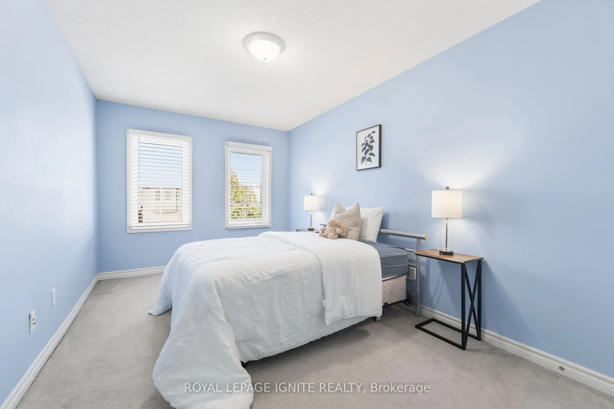 1523 Avonmore Square