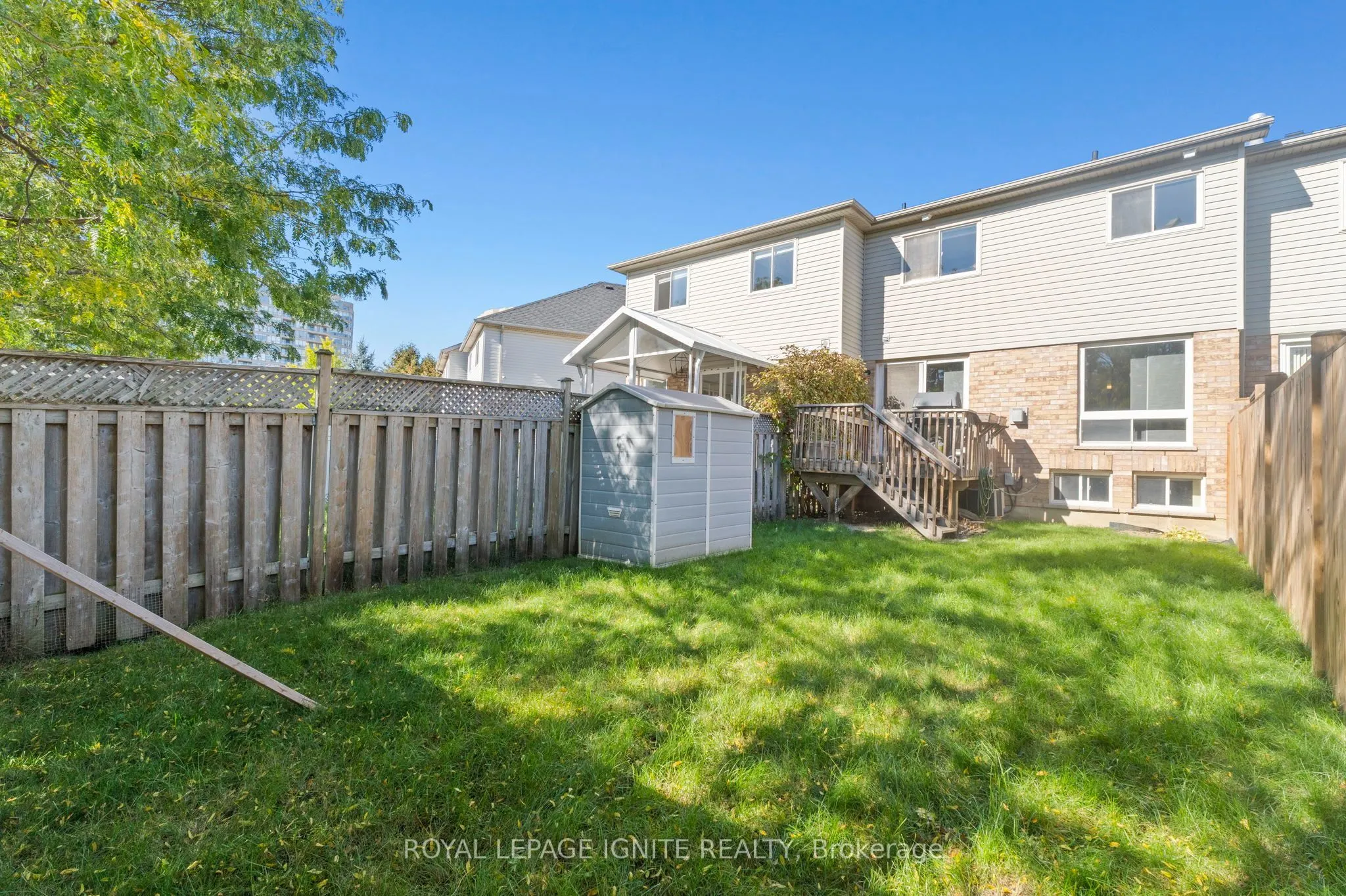 1523 Avonmore Square