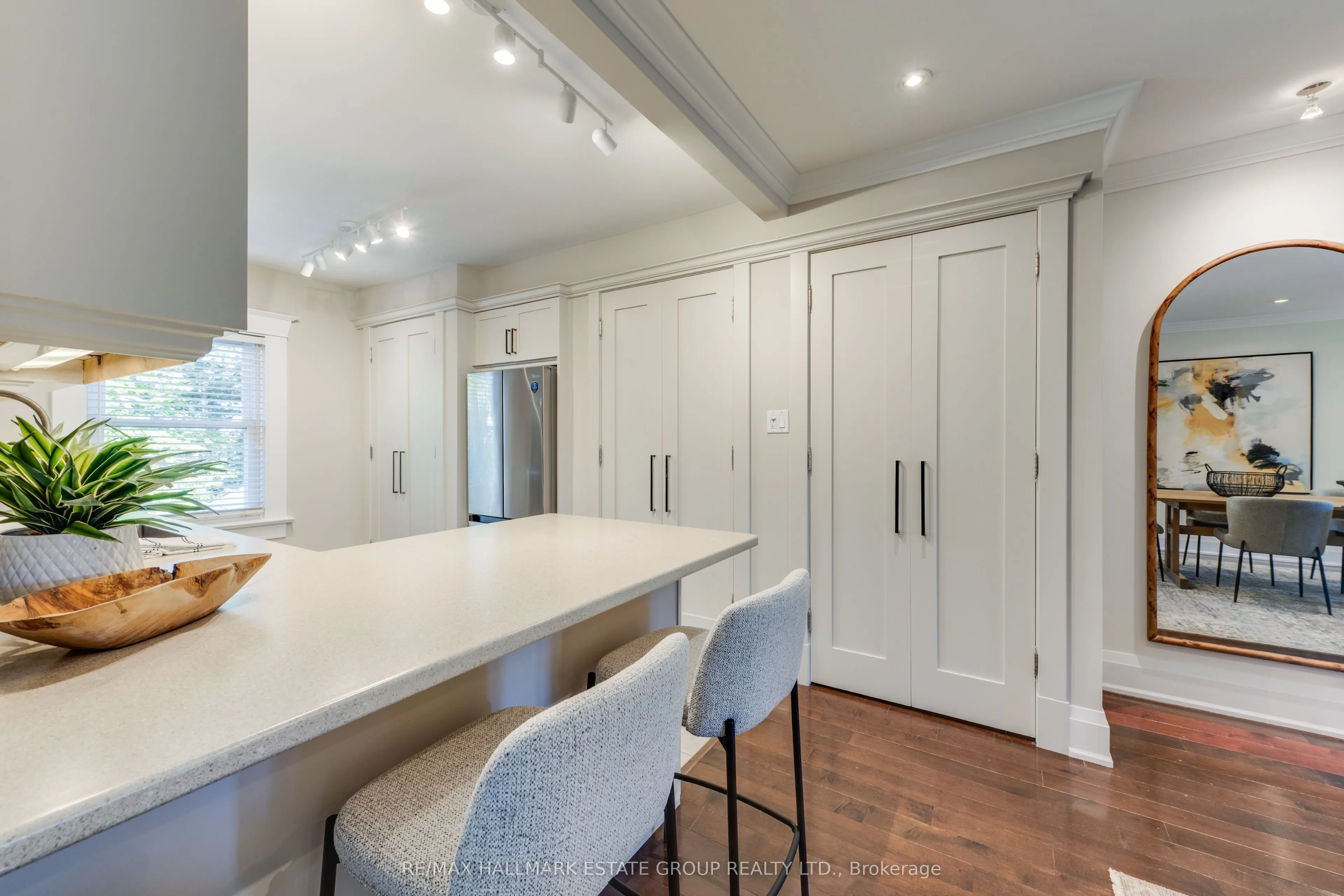 105 Lee Avenue