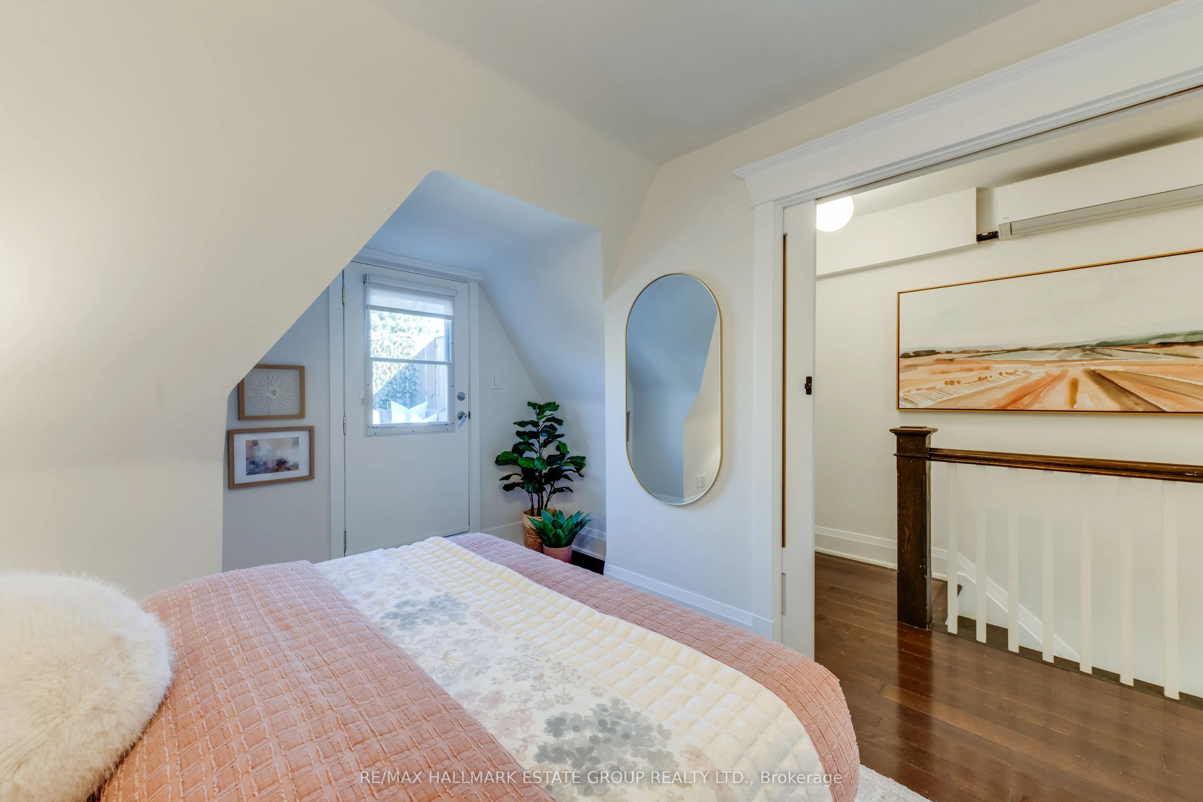 105 Lee Avenue