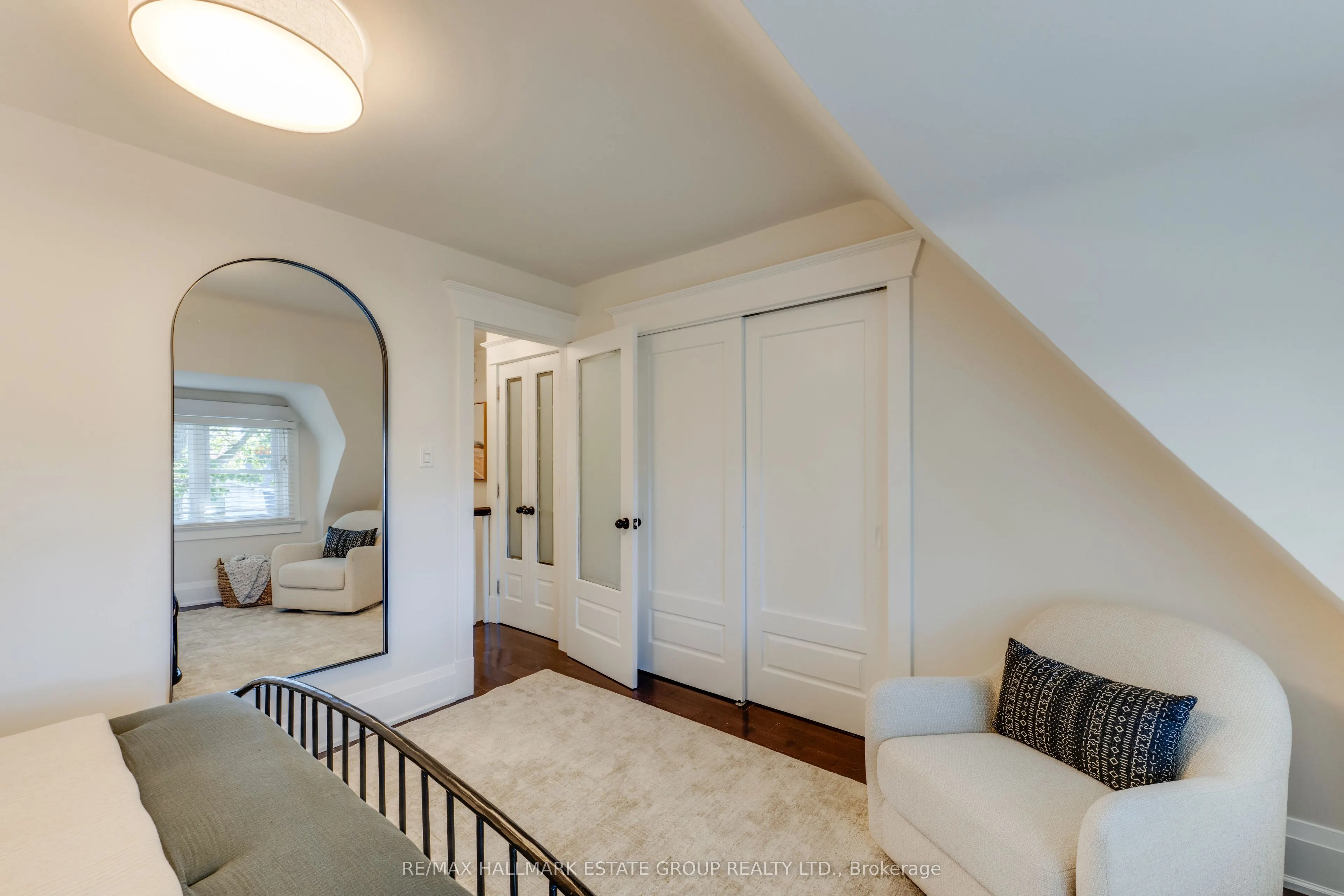 105 Lee Avenue