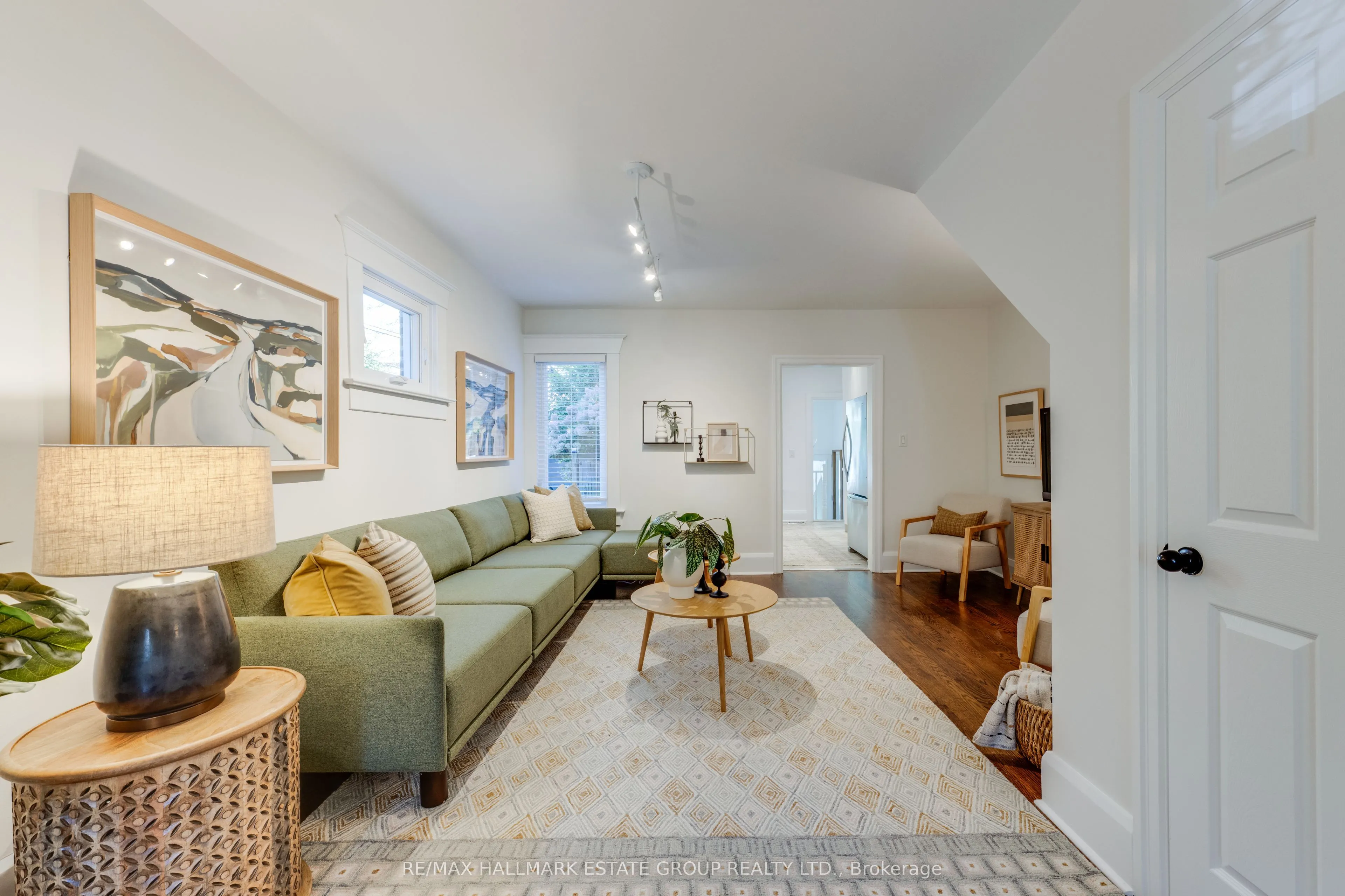105 Lee Avenue