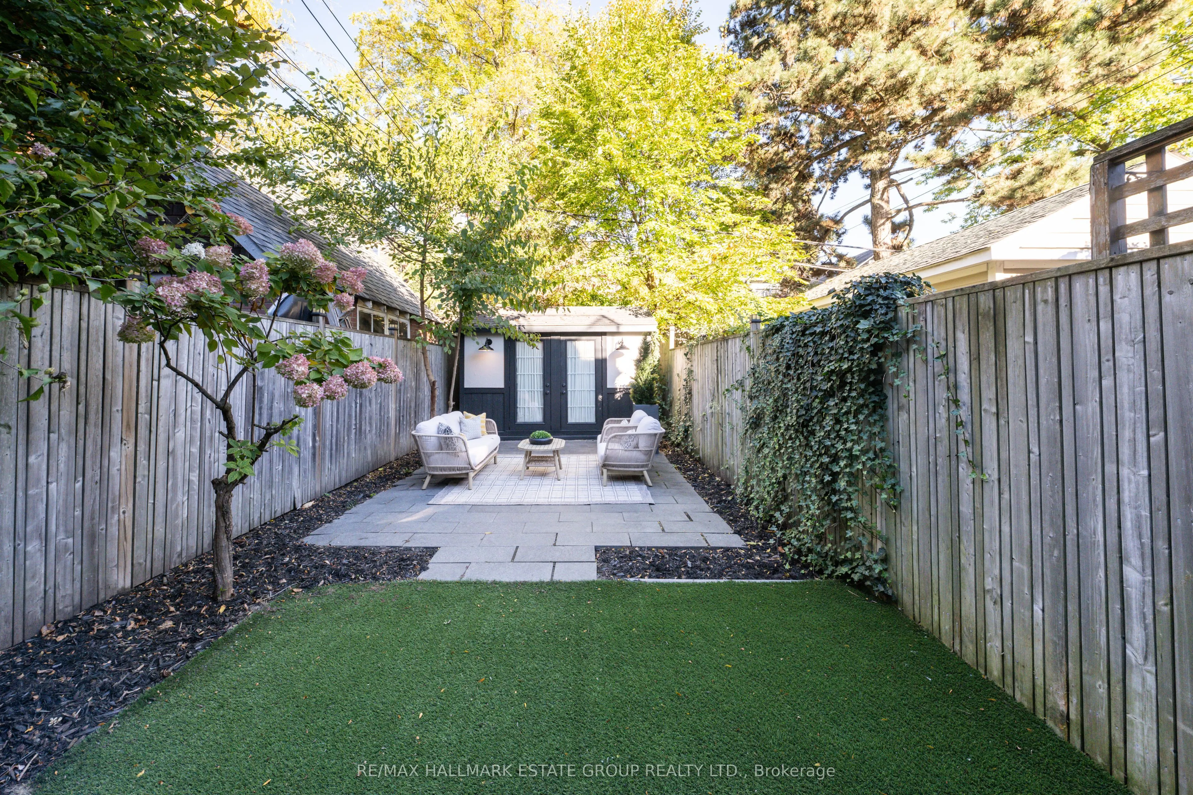 105 Lee Avenue