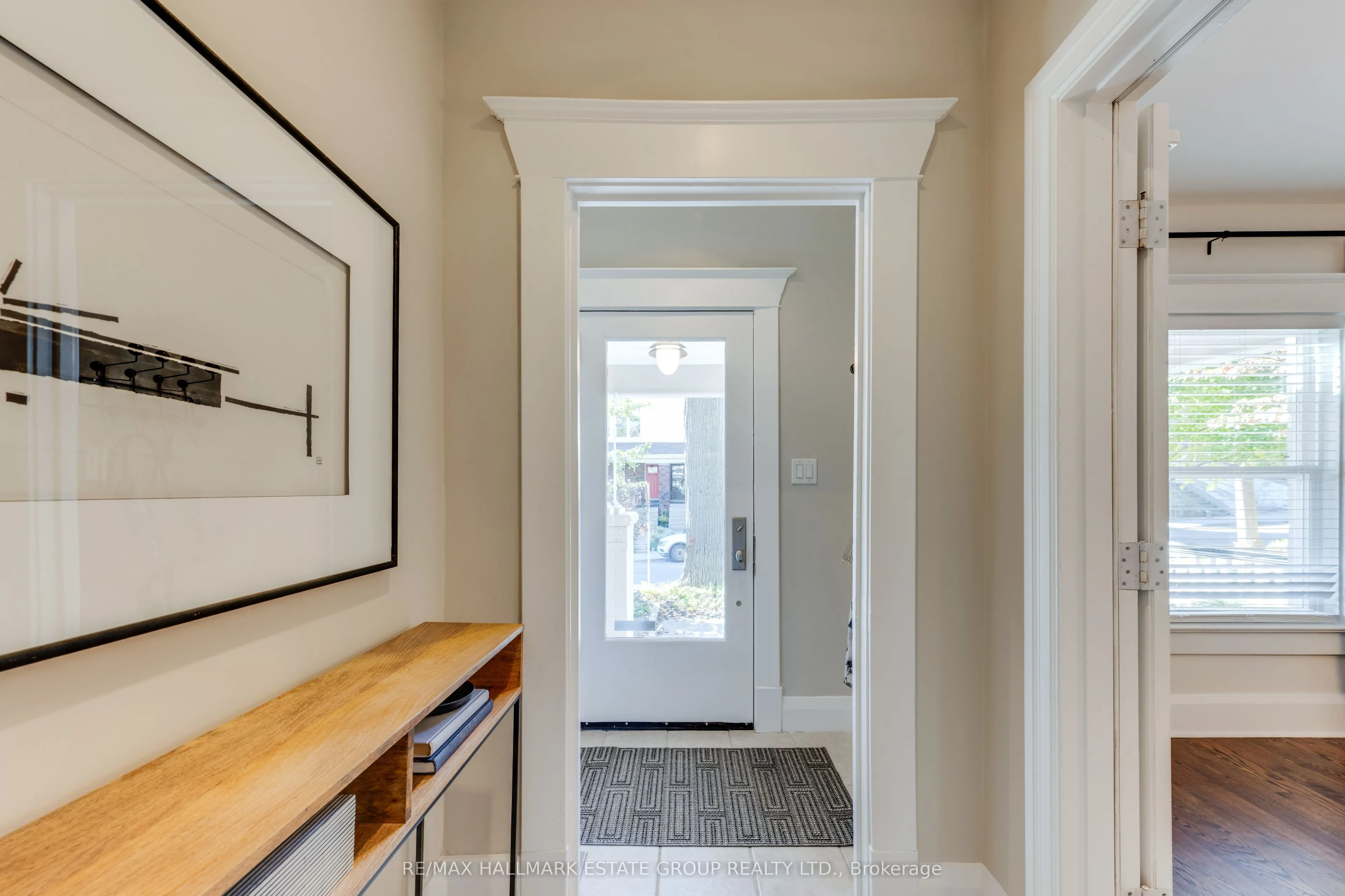105 Lee Avenue