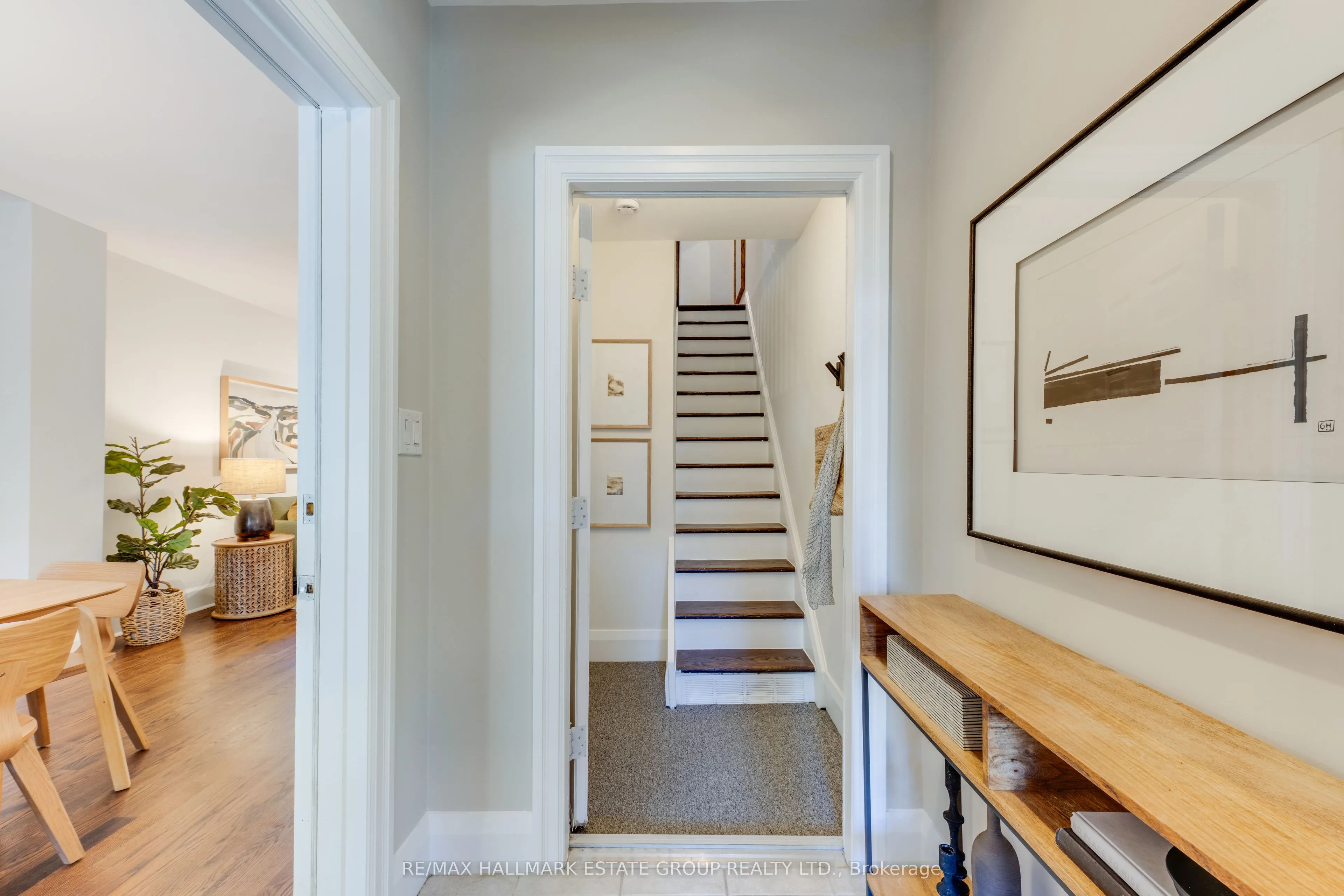 105 Lee Avenue