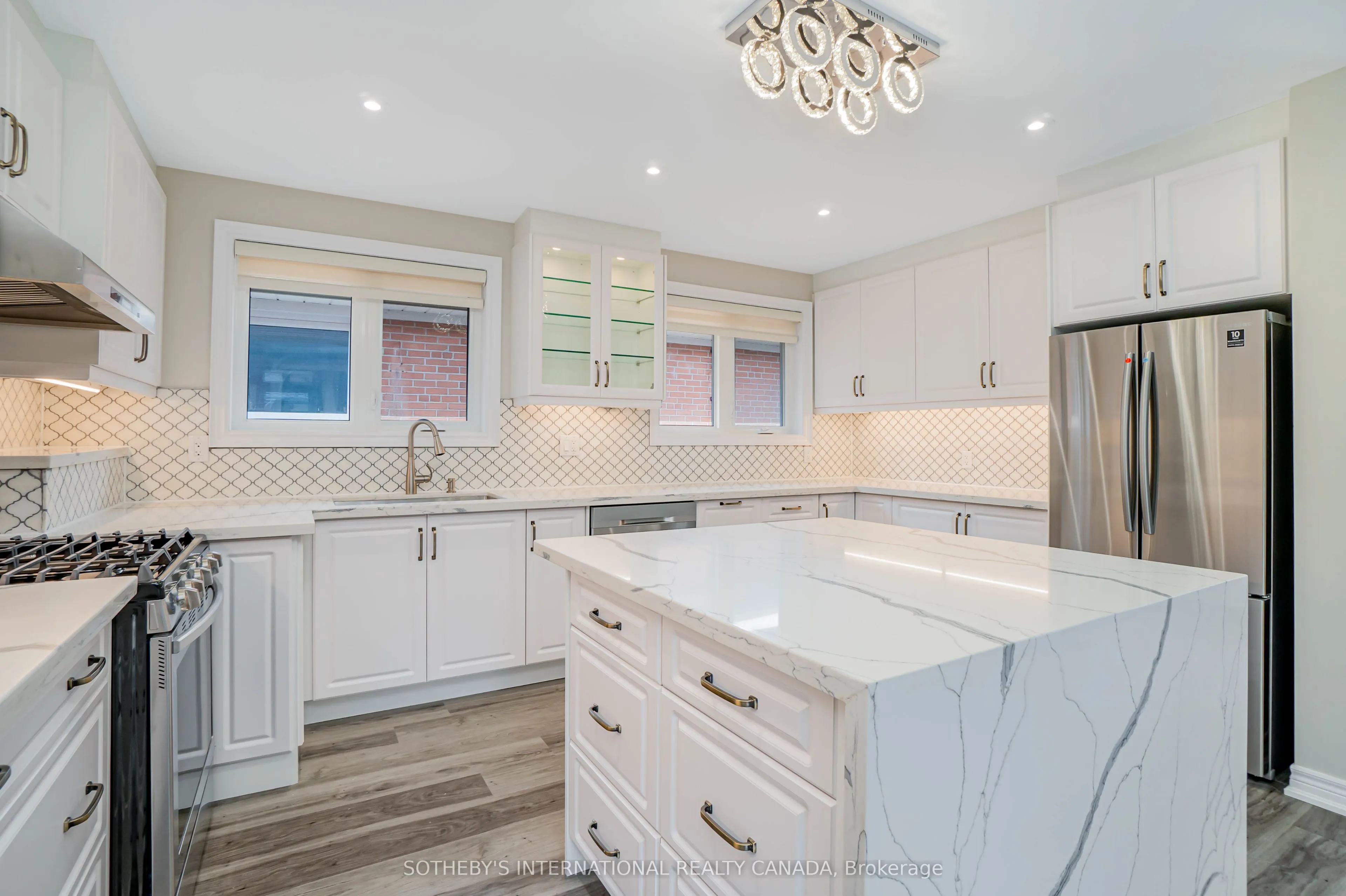 50 Ravenview Drive