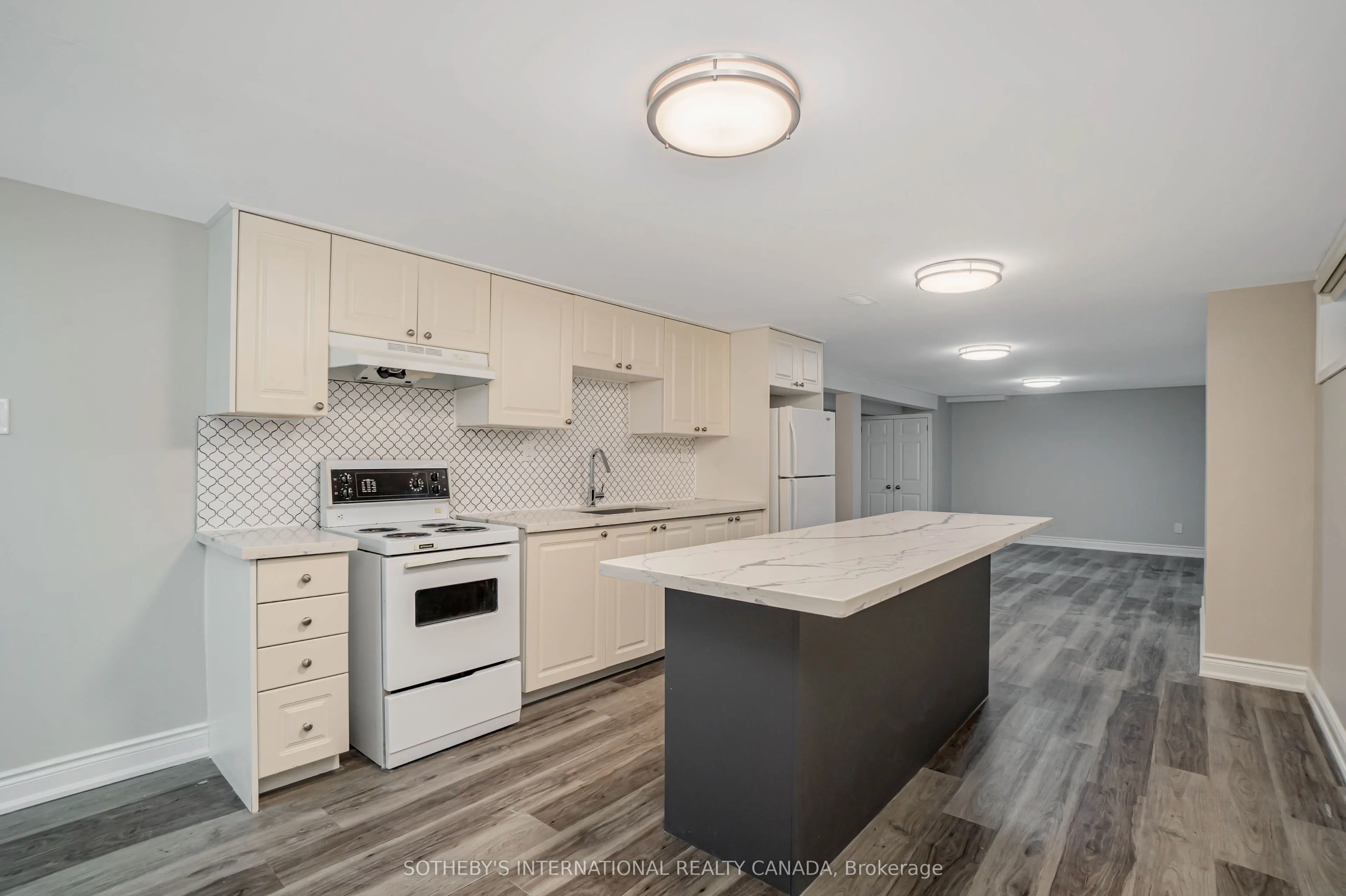50 Ravenview Drive