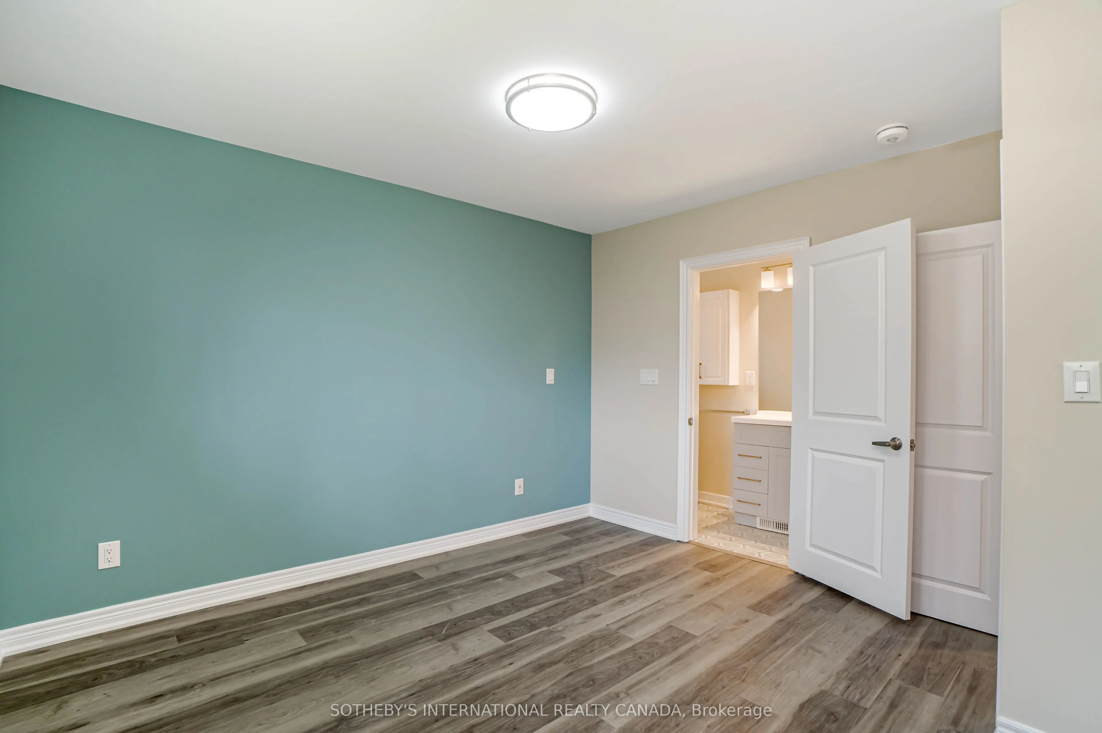 50 Ravenview Drive