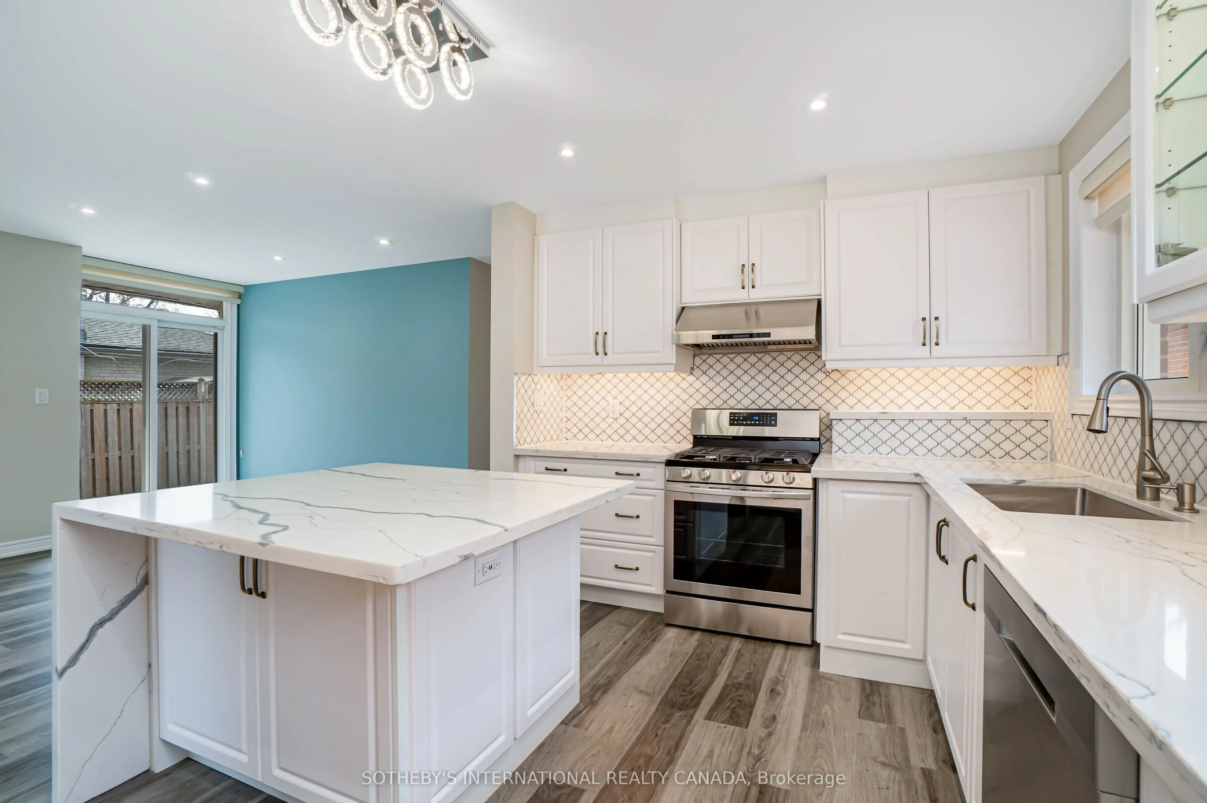 50 Ravenview Drive