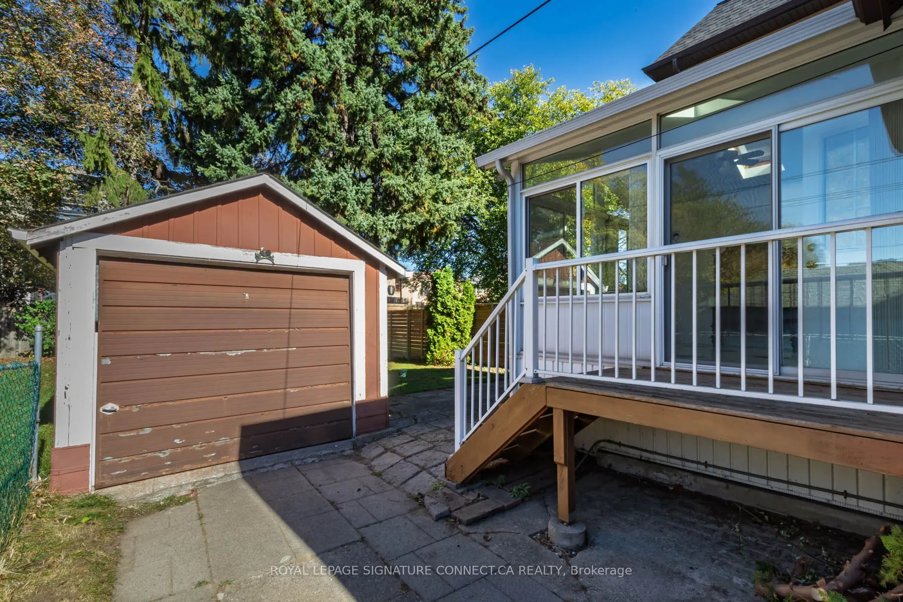208 Floyd Avenue