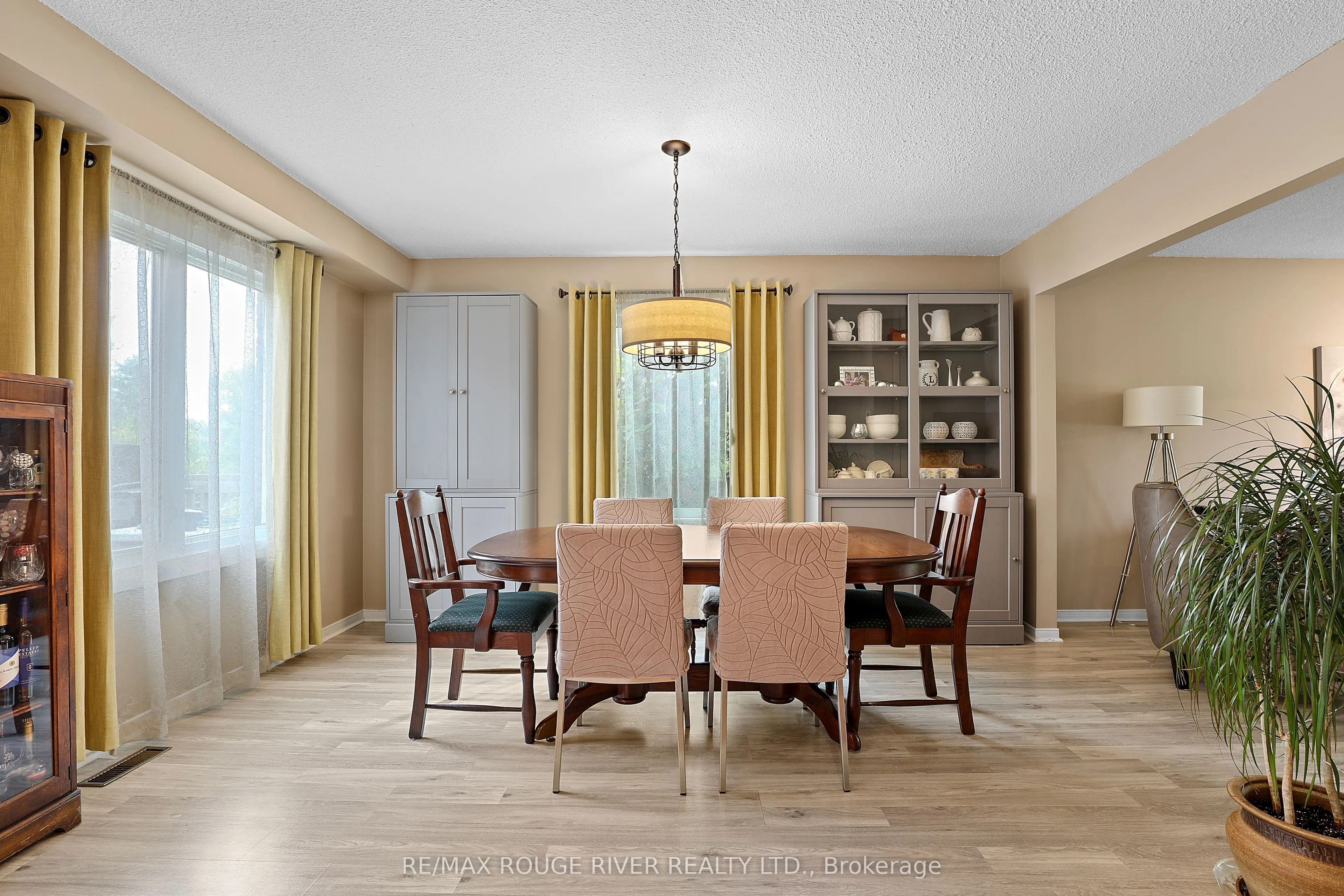 648 Cognac Crescent