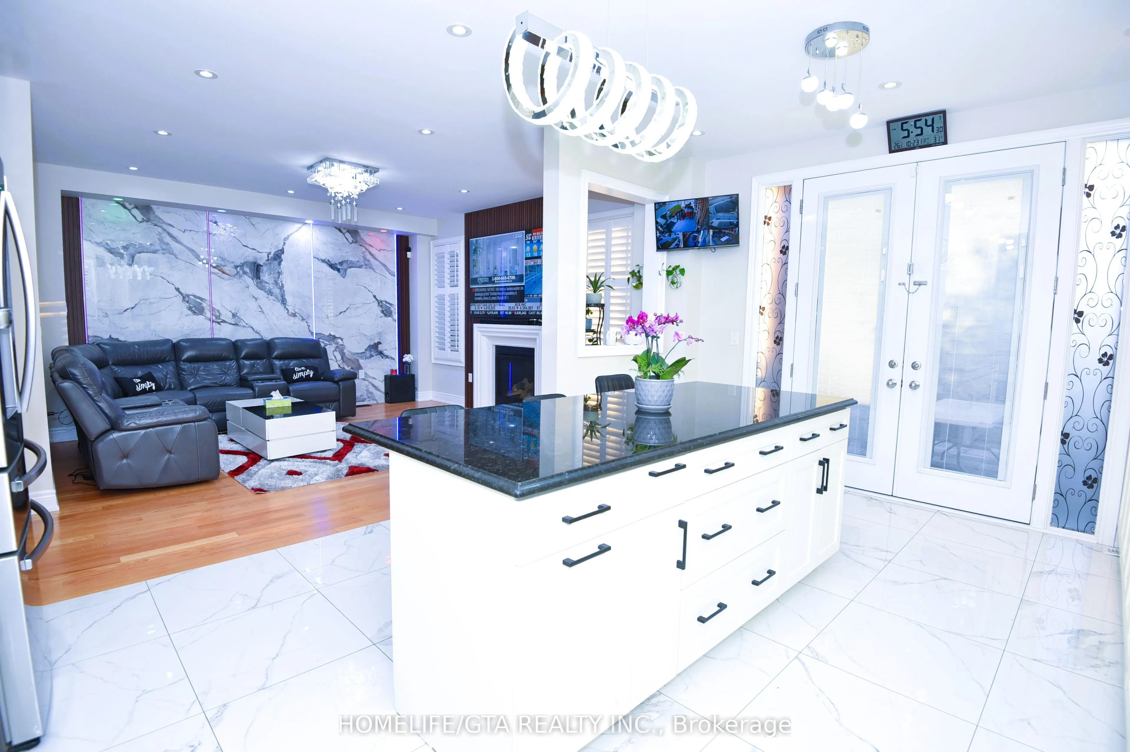 2644 Sapphire Drive