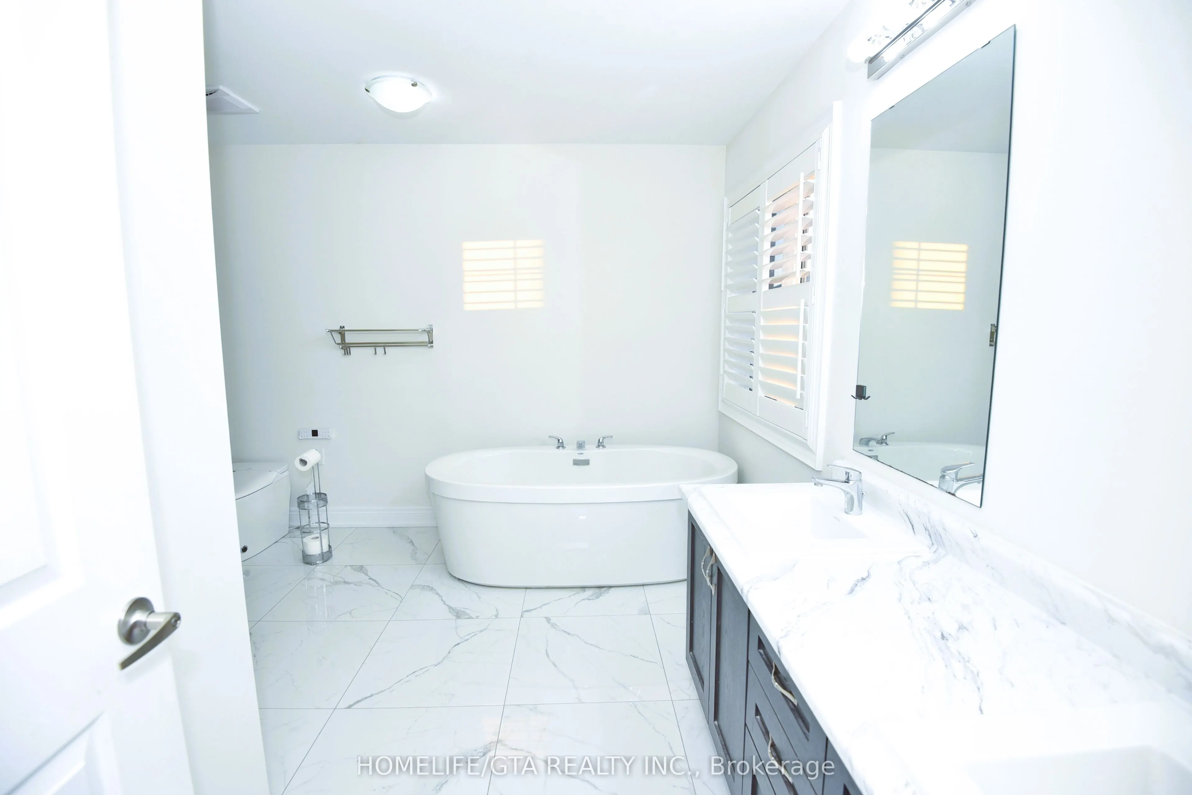 2644 Sapphire Drive