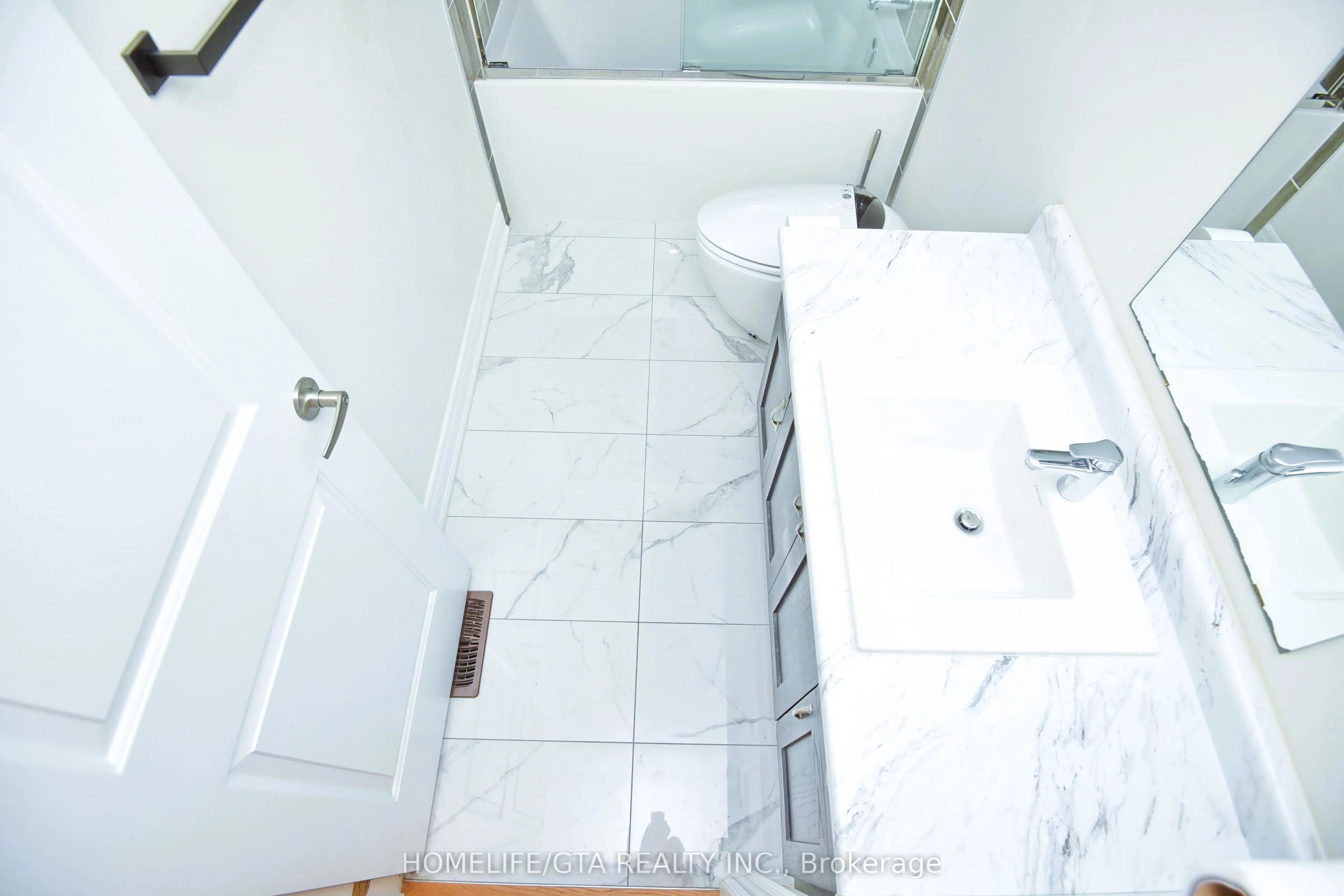 2644 Sapphire Drive