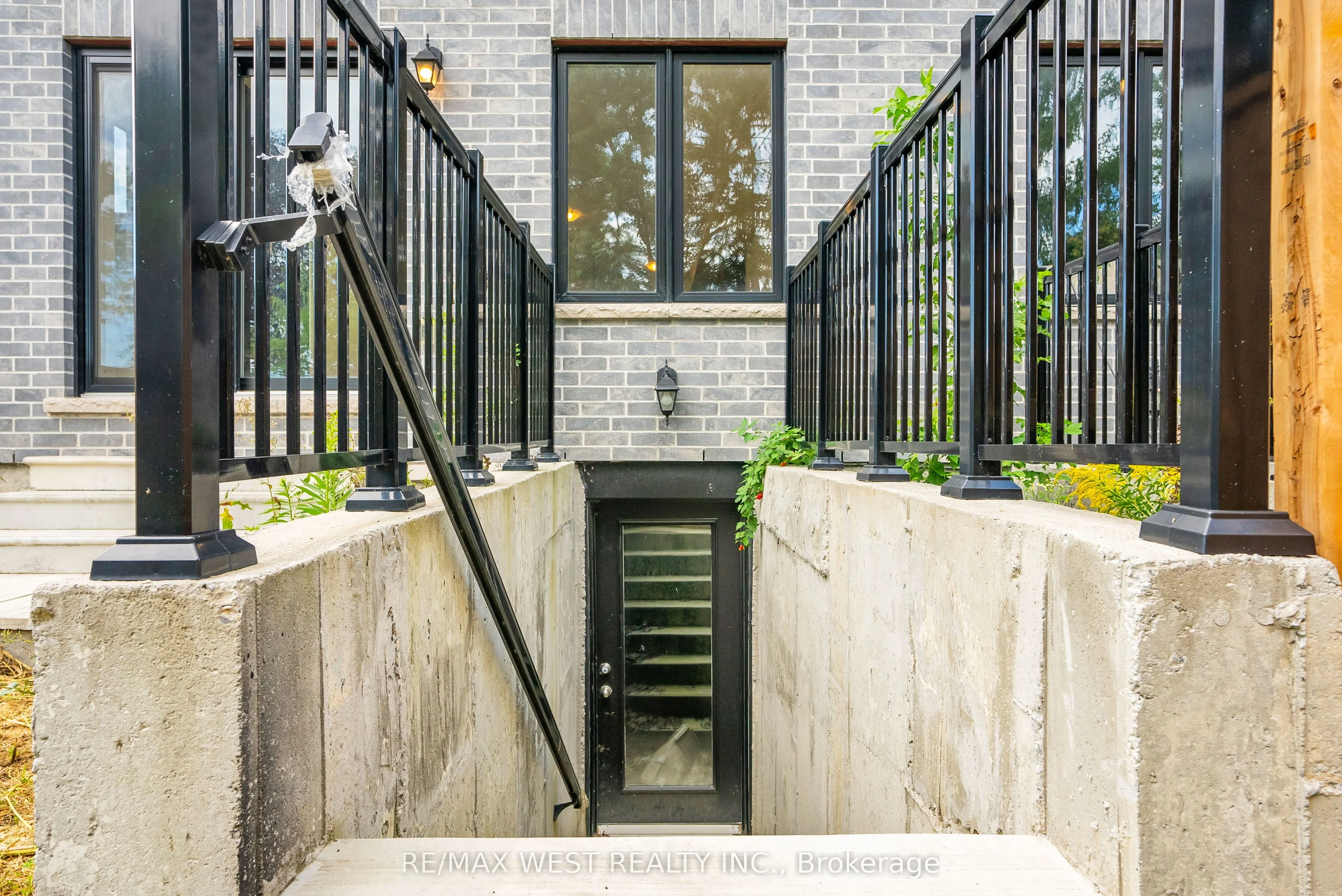 131 Guelph Street