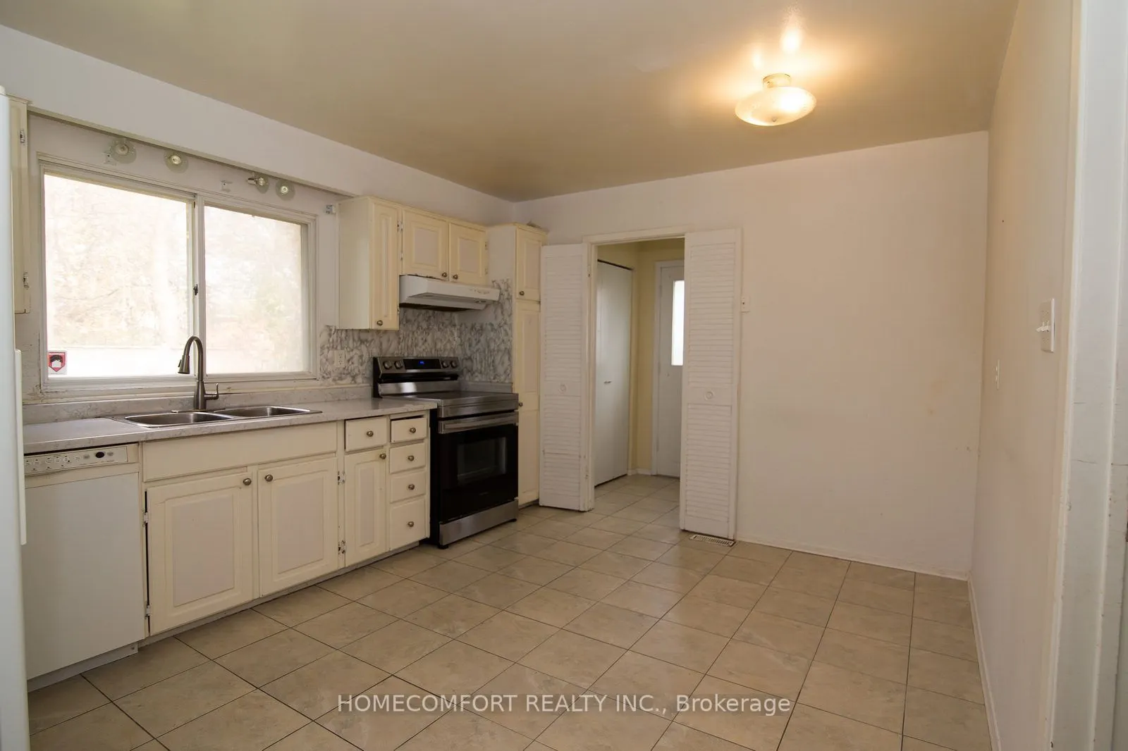 42 Pinemeadow Boulevard