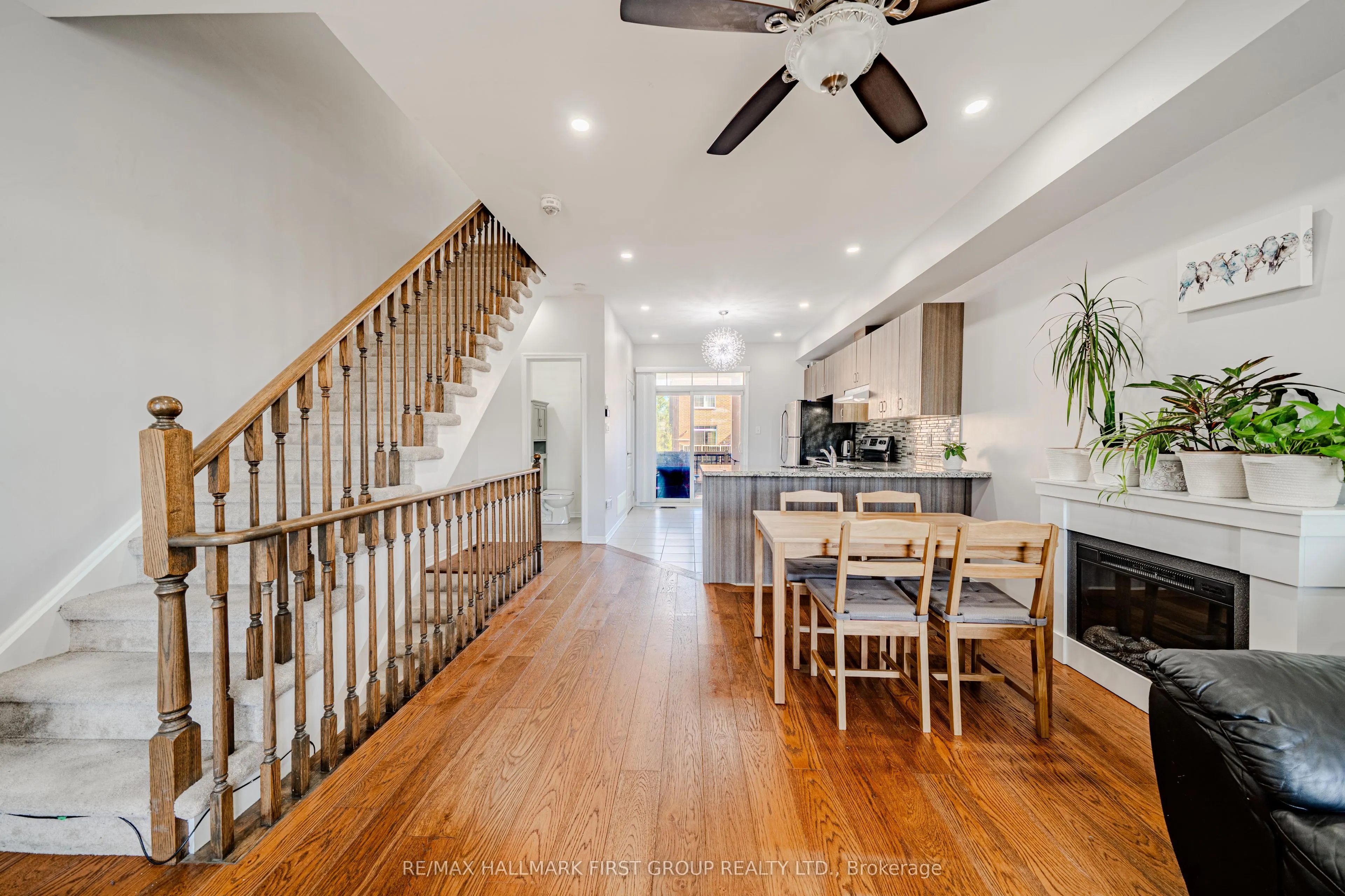 1393 Salem Road N