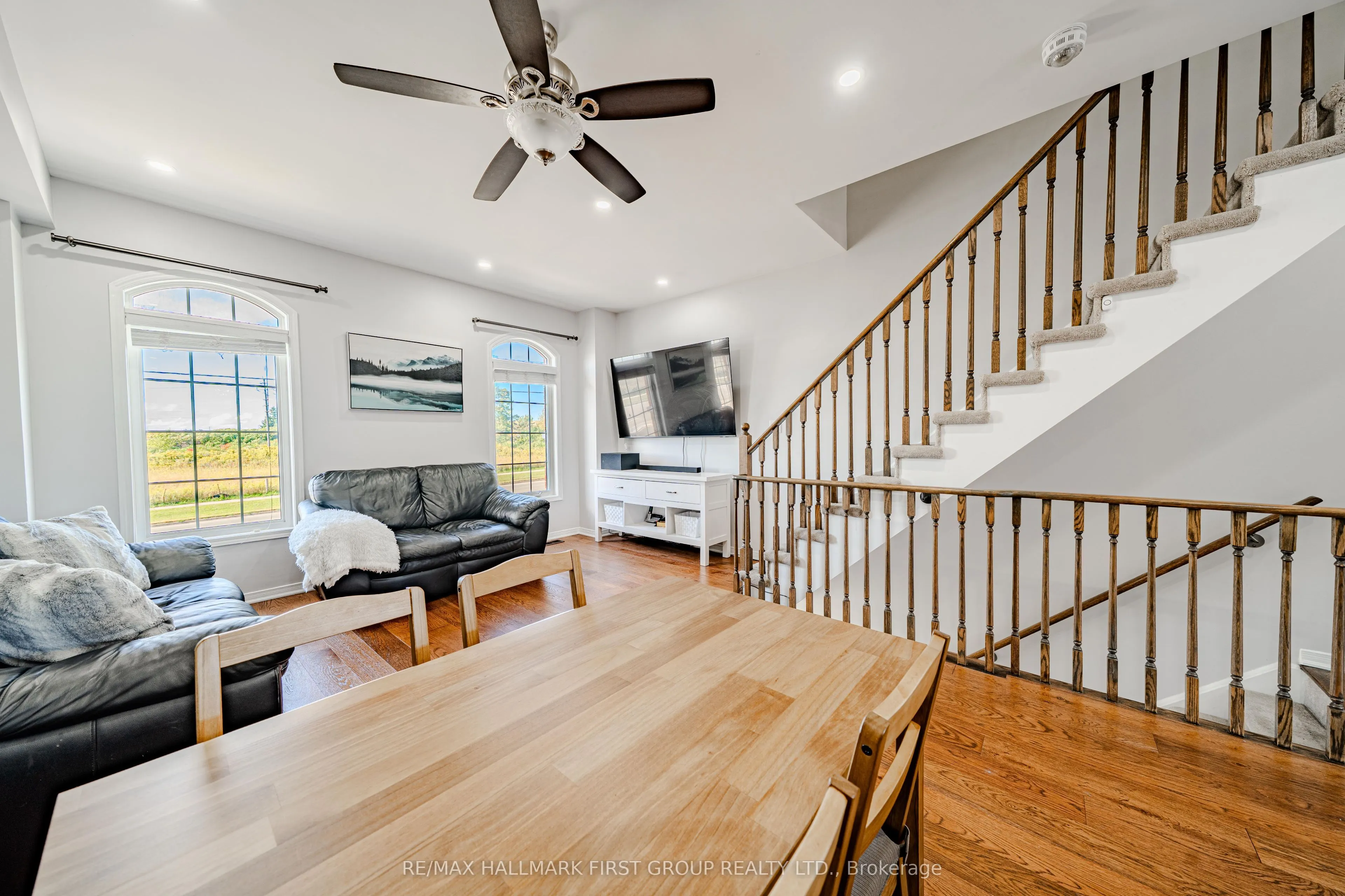 1393 Salem Road N