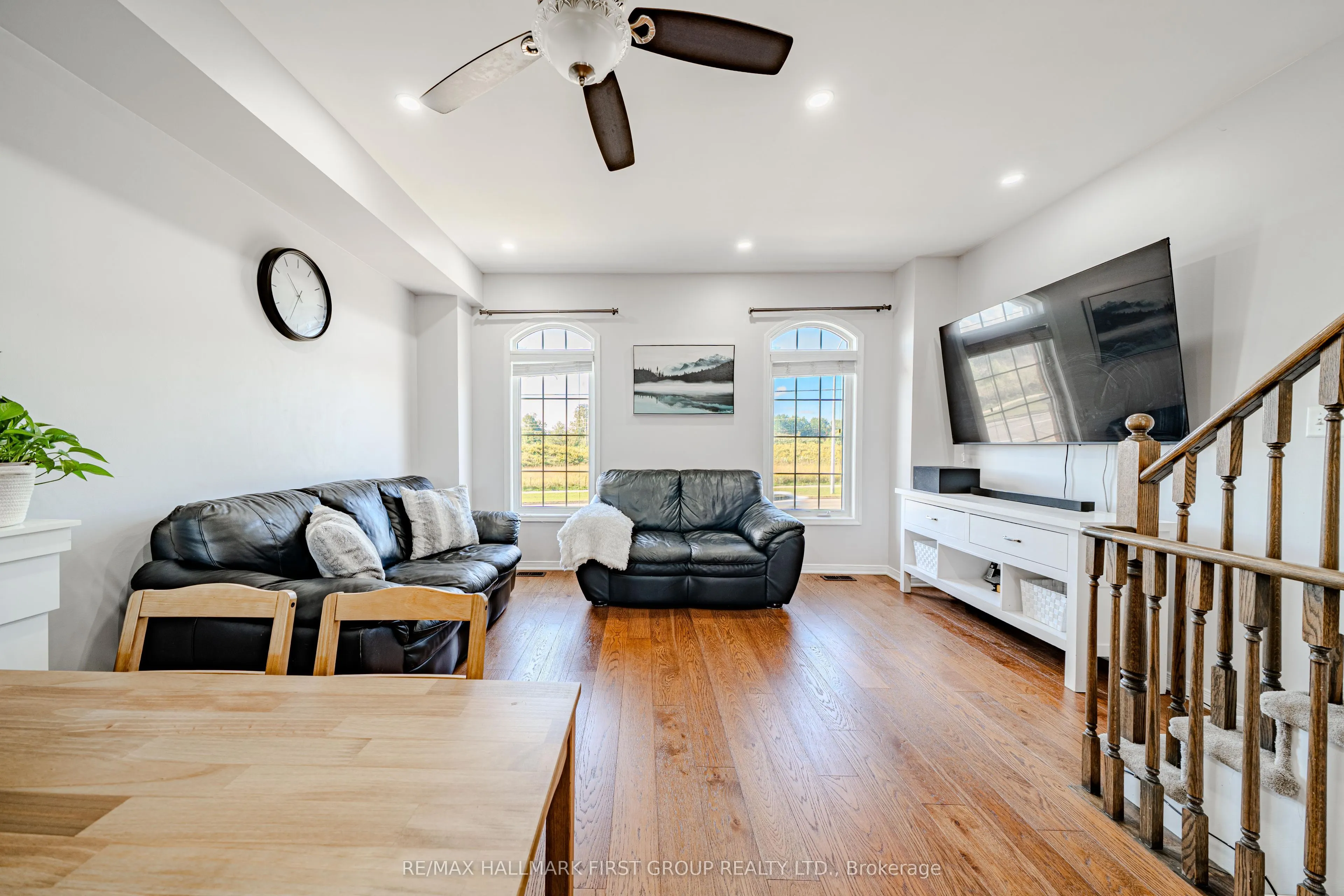 1393 Salem Road N