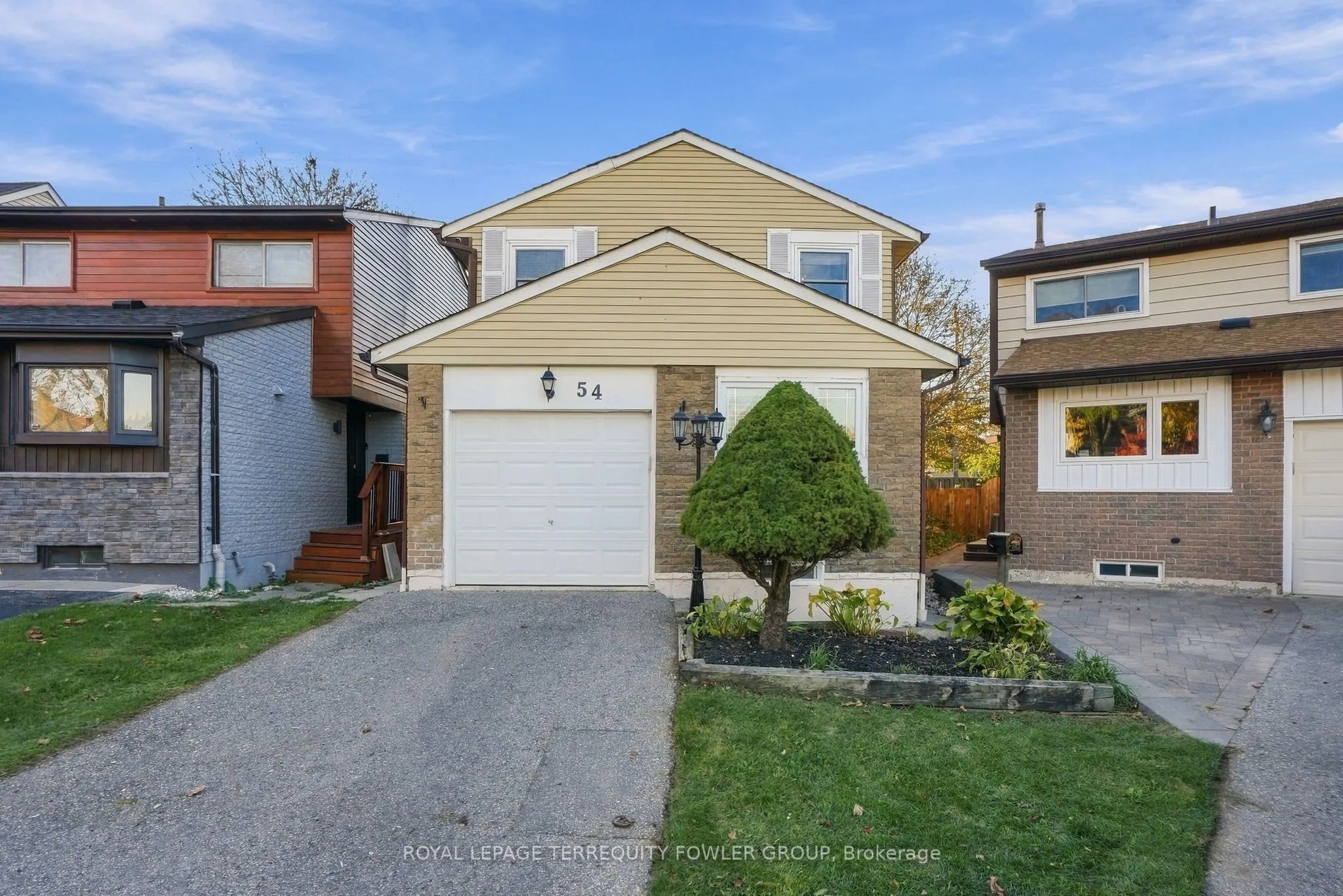 54 ANDREA Road