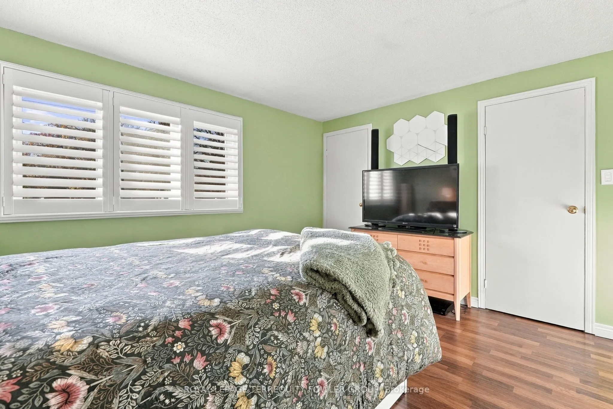 54 ANDREA Road