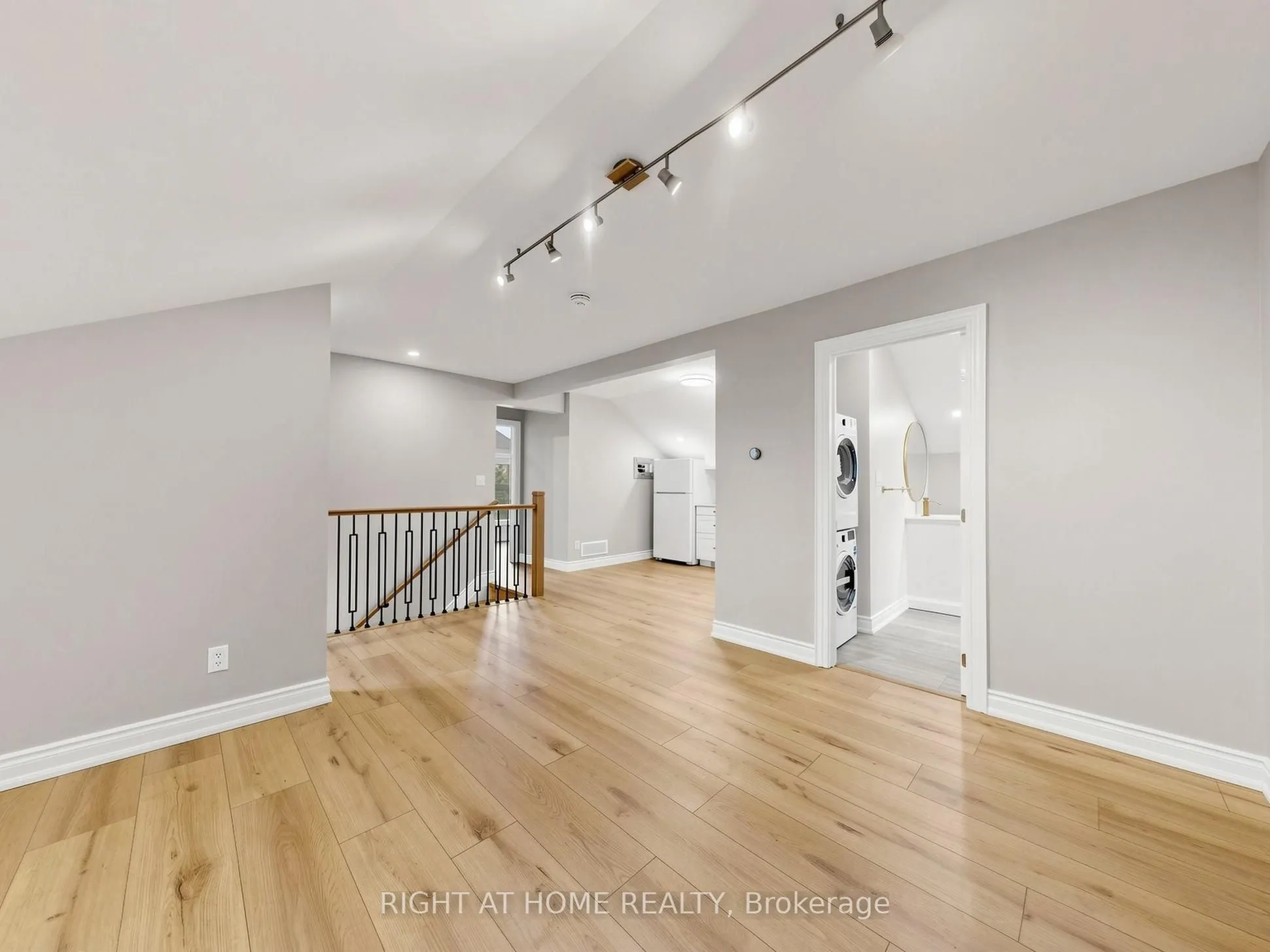 97 Park Road N