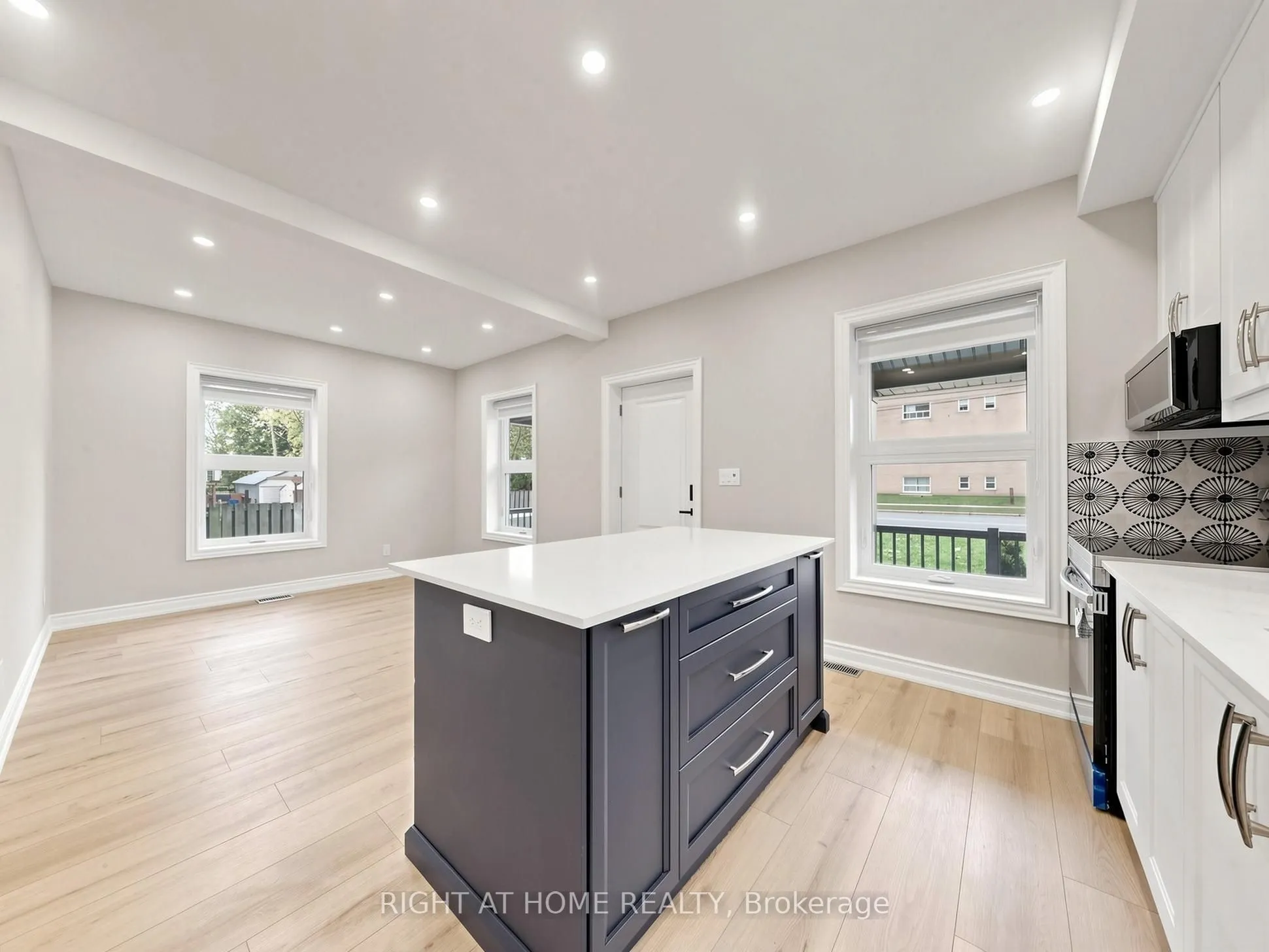97 Park Road N