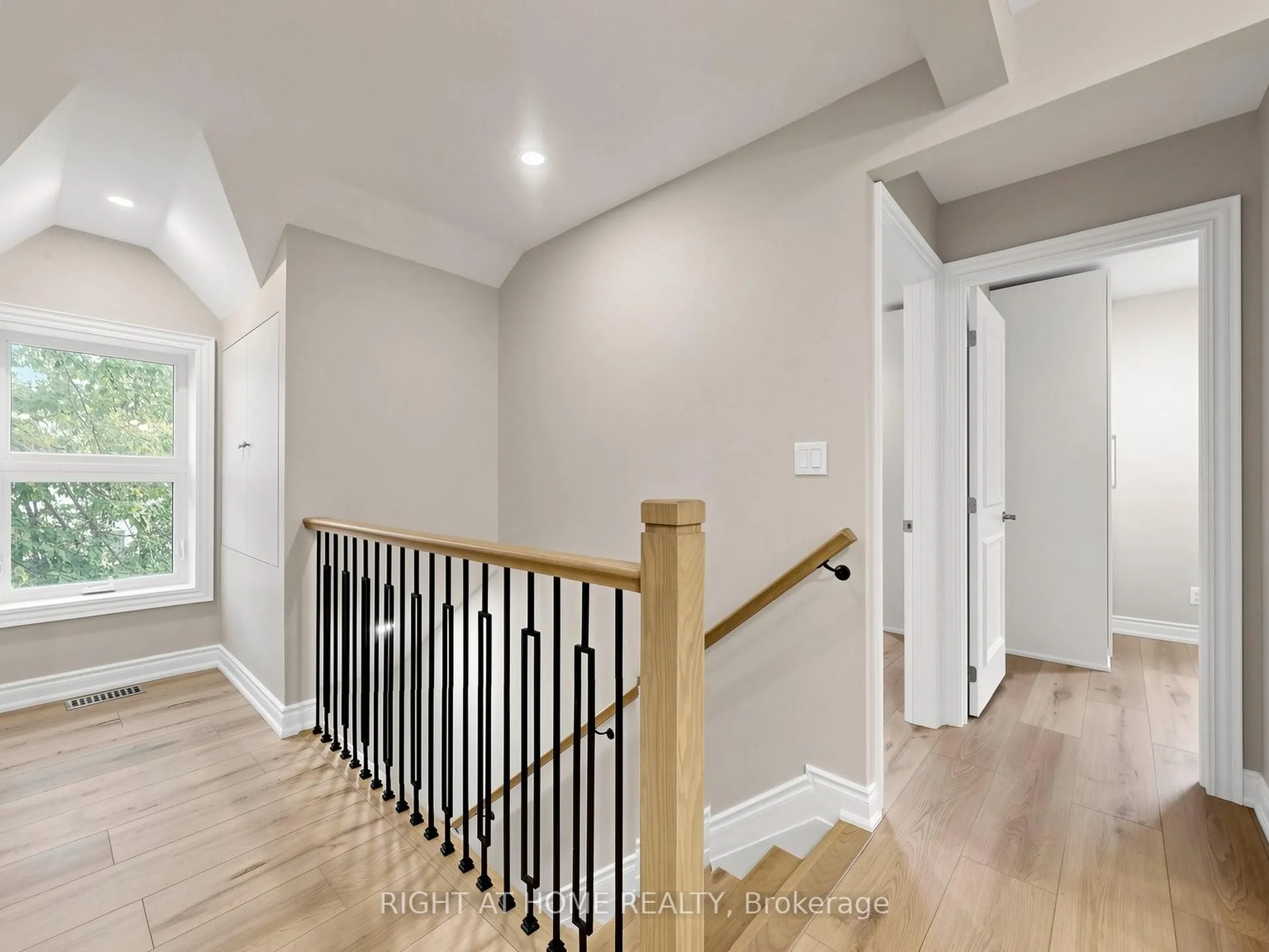 97 Park Road N