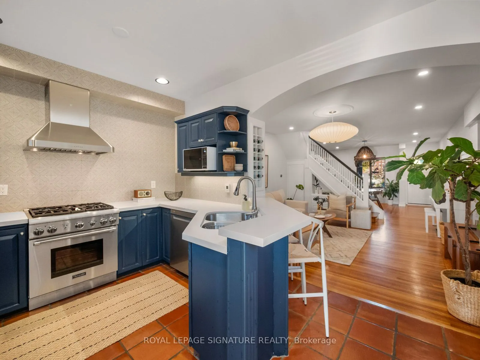 4 Orchard Park Boulevard