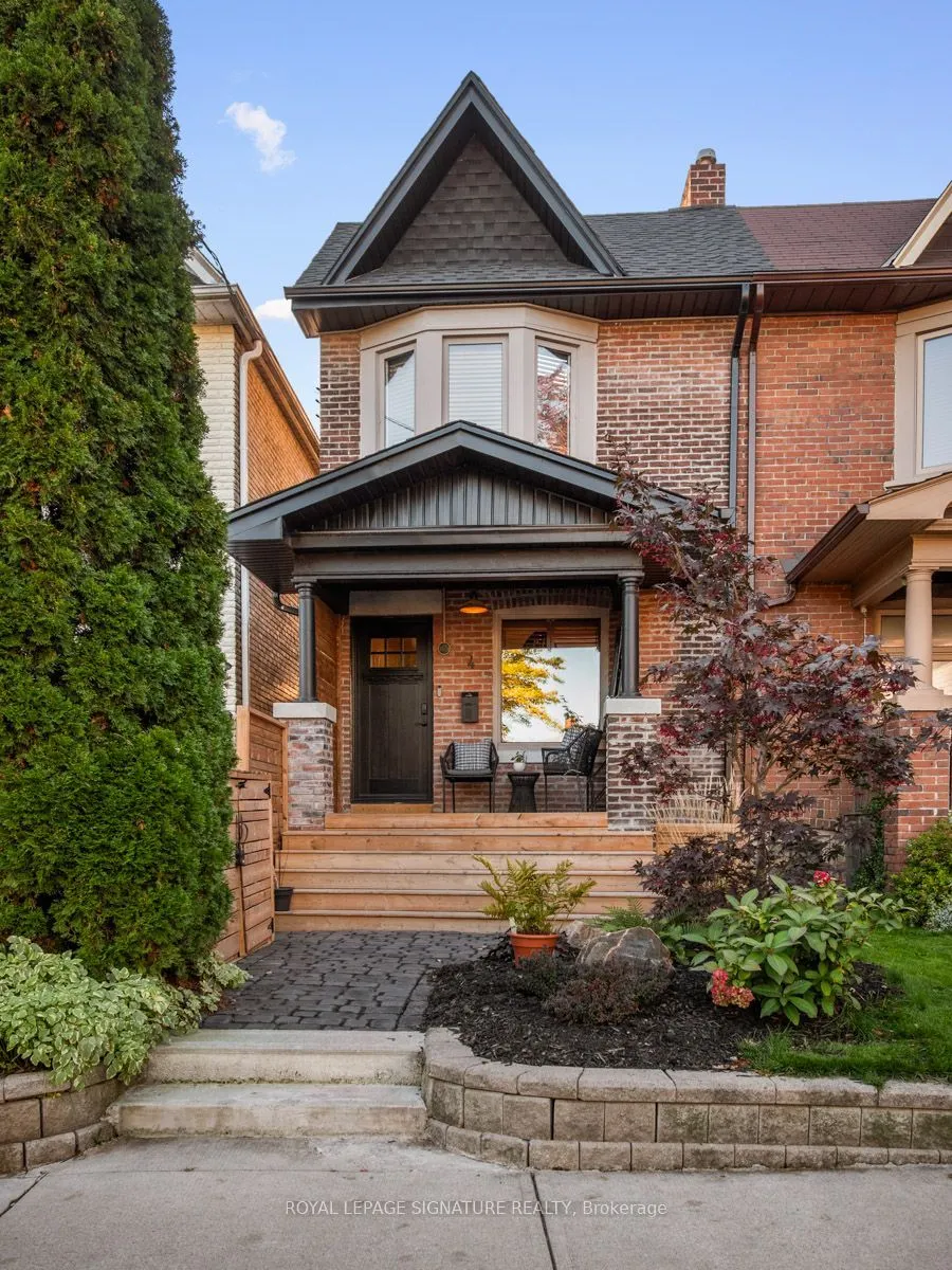 4 Orchard Park Boulevard