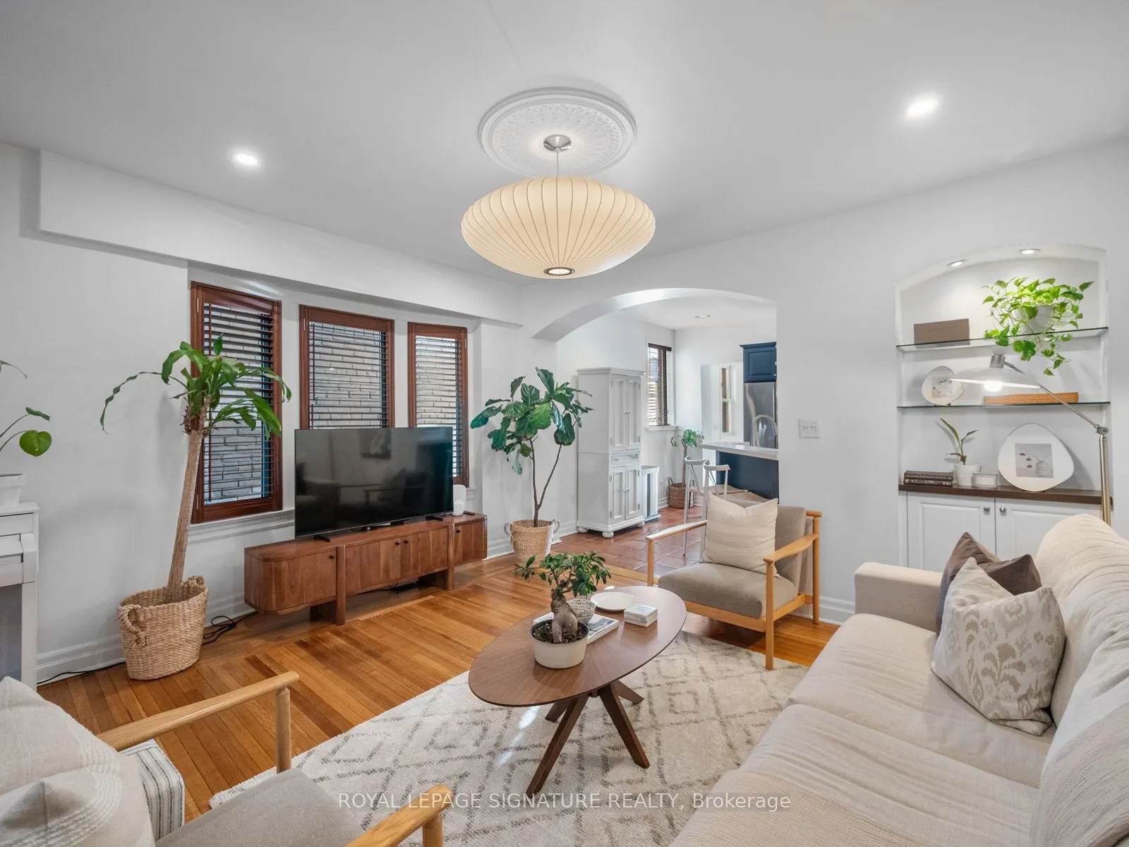 4 Orchard Park Boulevard