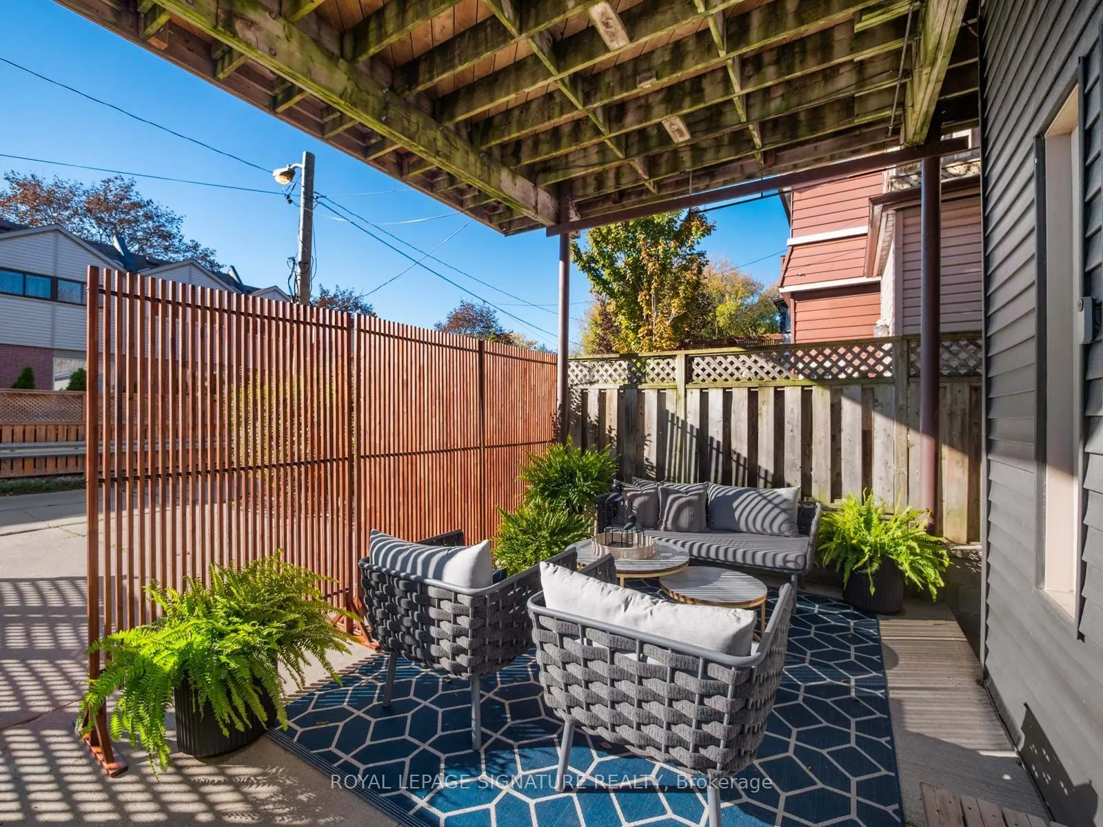 4 Orchard Park Boulevard