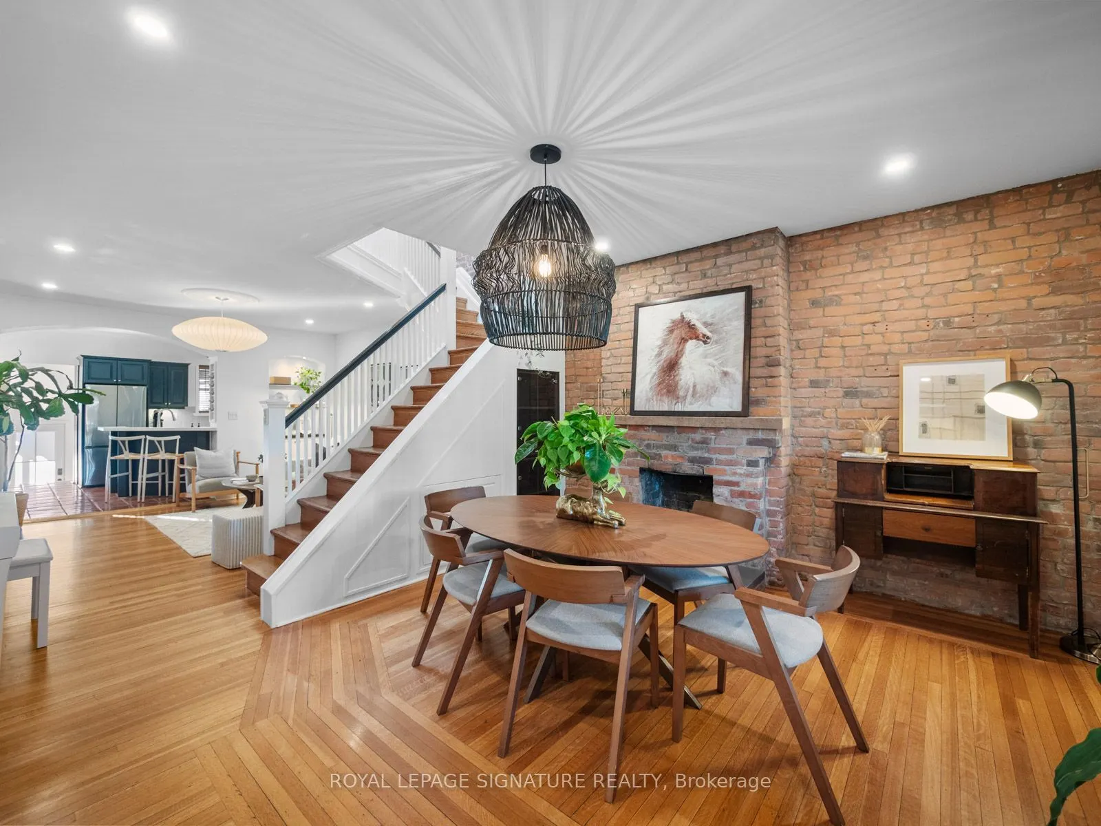 4 Orchard Park Boulevard