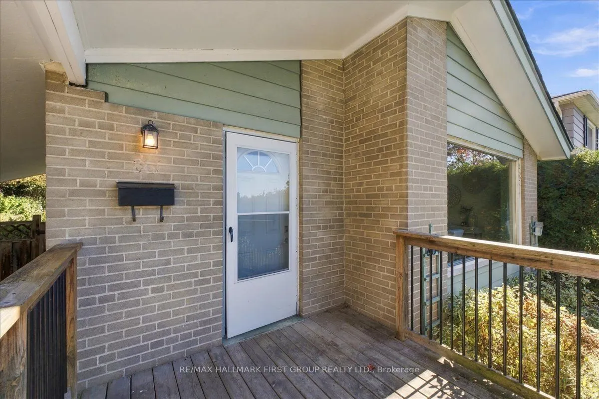 867 Chapleau Drive