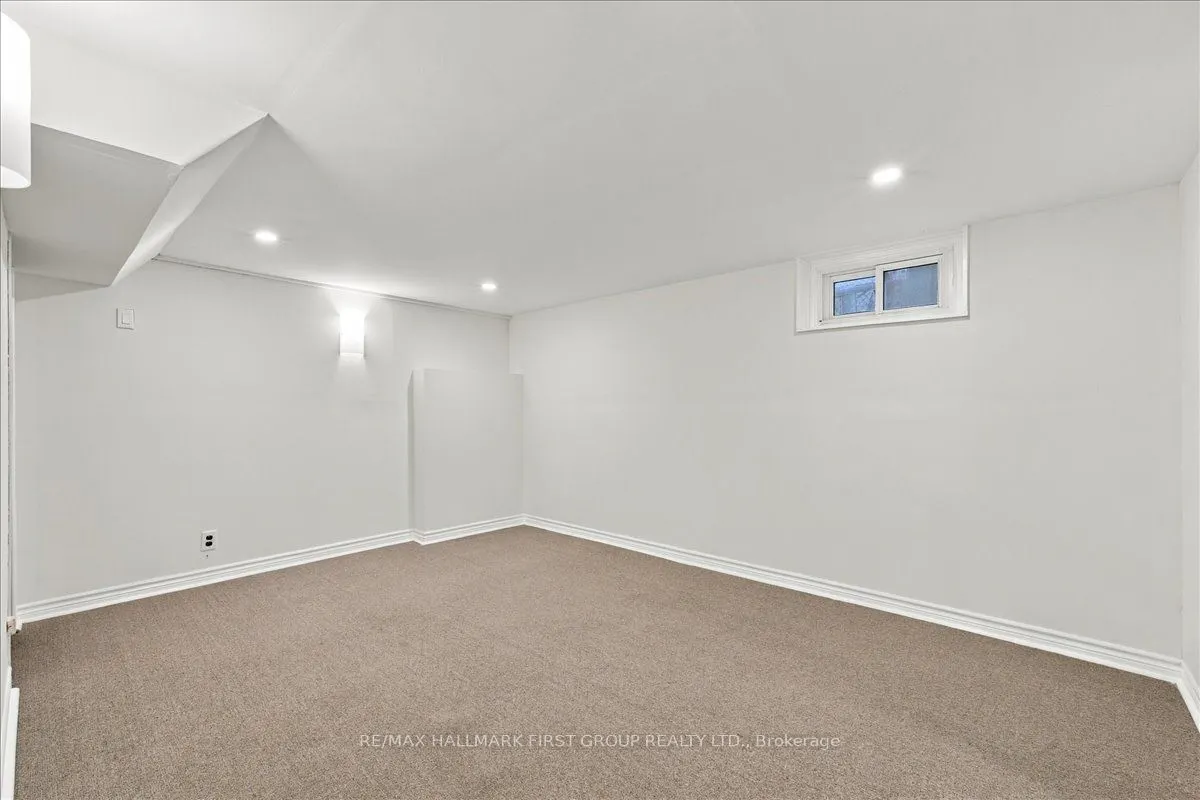 867 Chapleau Drive