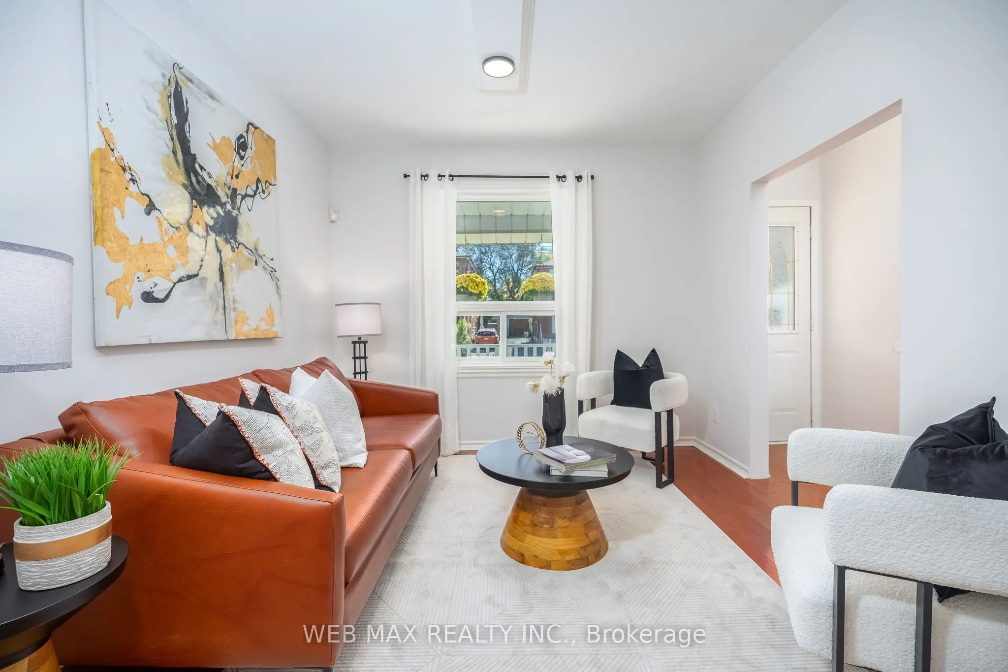 32 Aldergrove Avenue